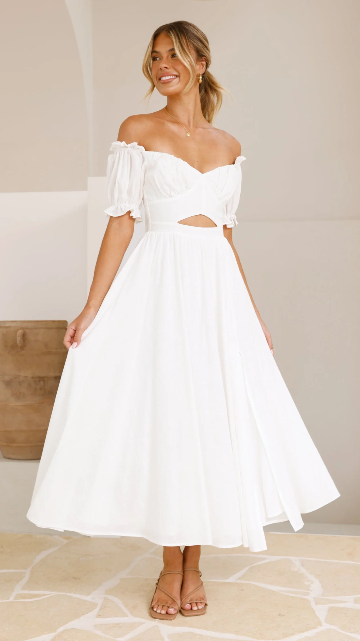Hulu Maxi Dress - White