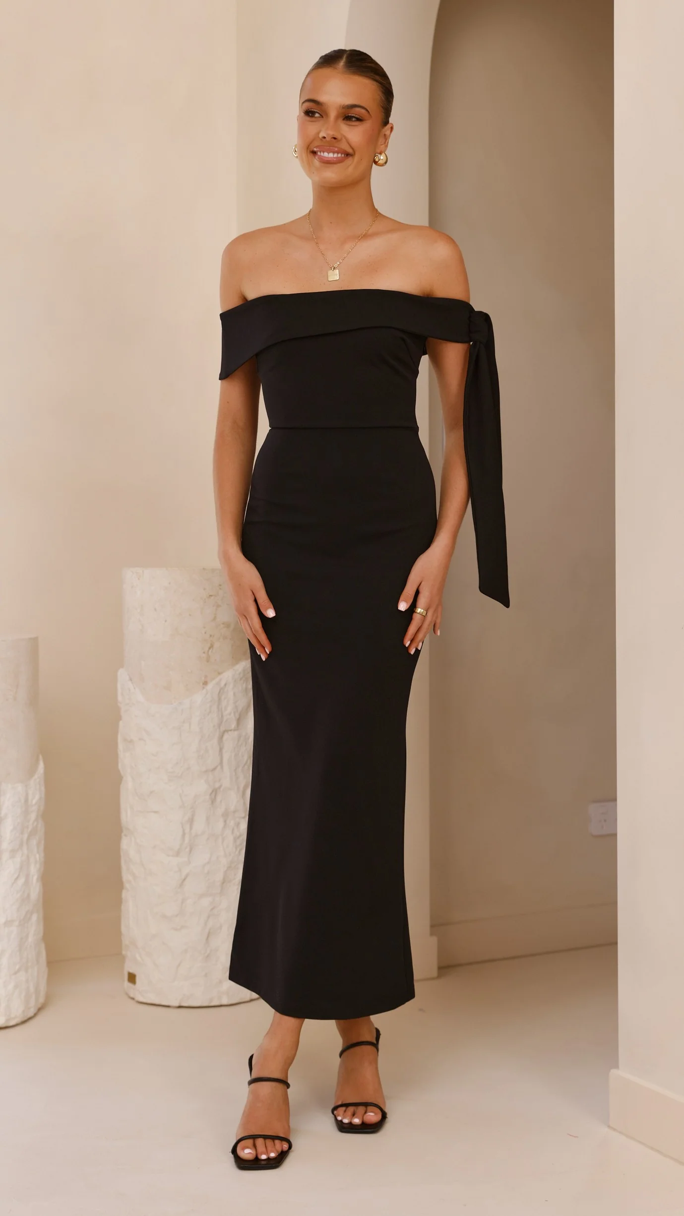 Halen Off Shoulder Midi Dress - Black