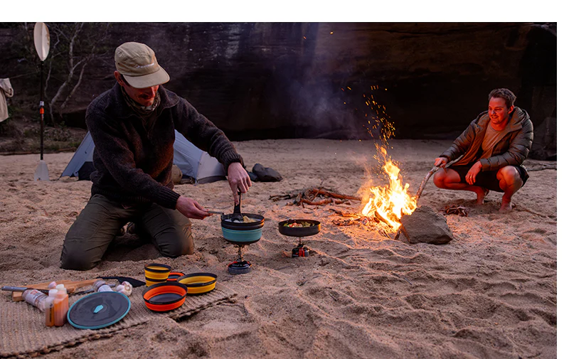 Frontier Ultralight Collapsible Dinnerware Set - (6 Piece)