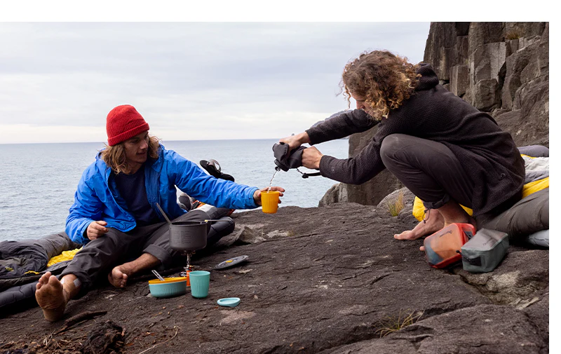 Passage Dinnerware Set - (6 Piece) (Like New)