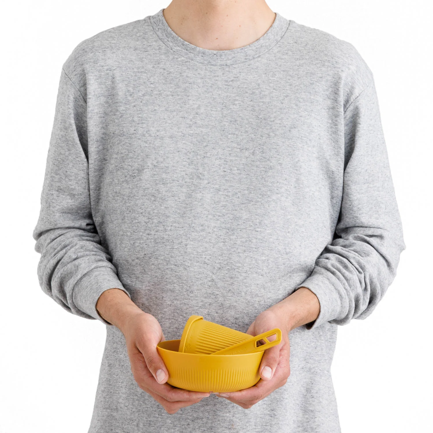 Passage Dinnerware Set - (6 Piece) (Like New)