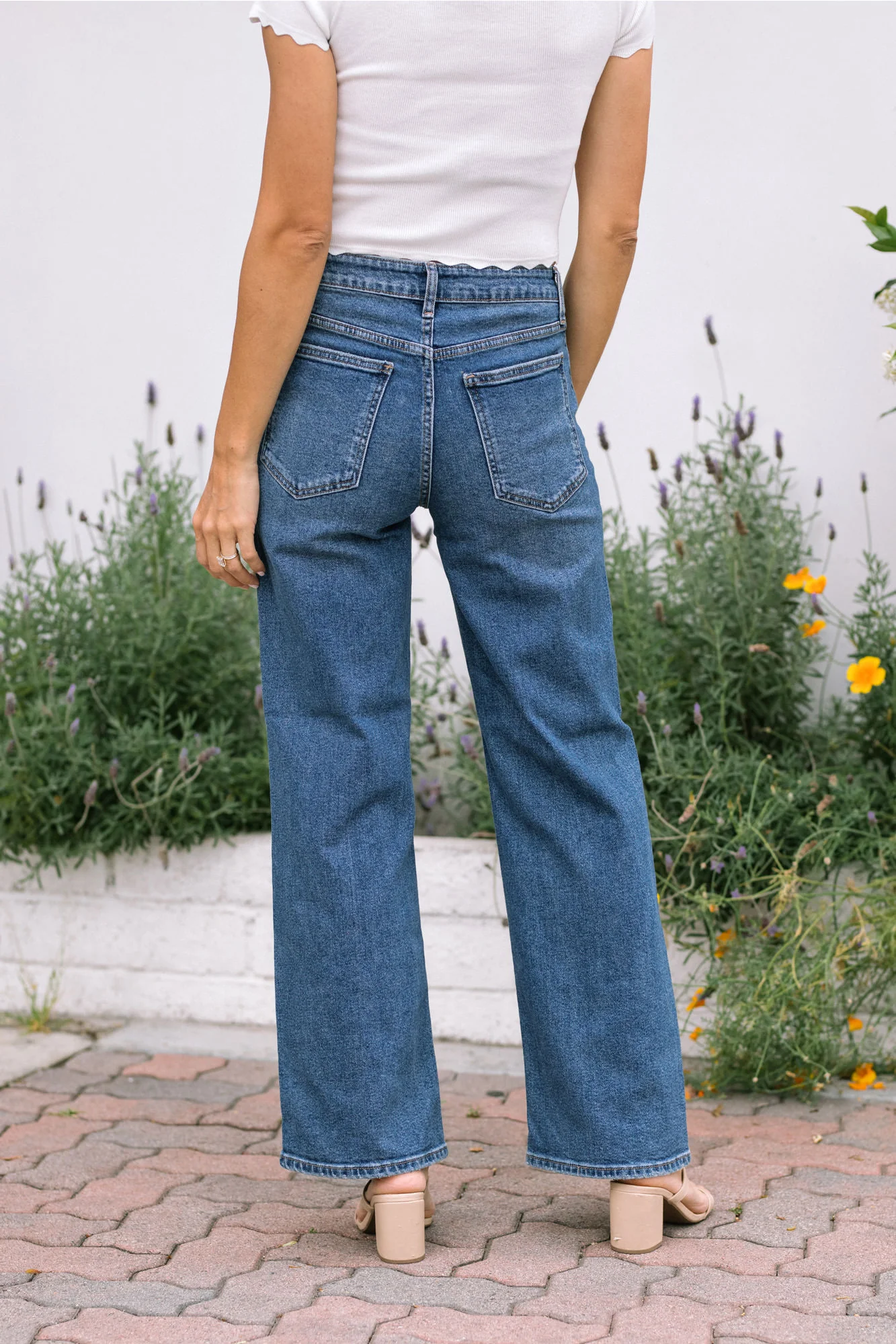 Robbie Straight Leg Jeans