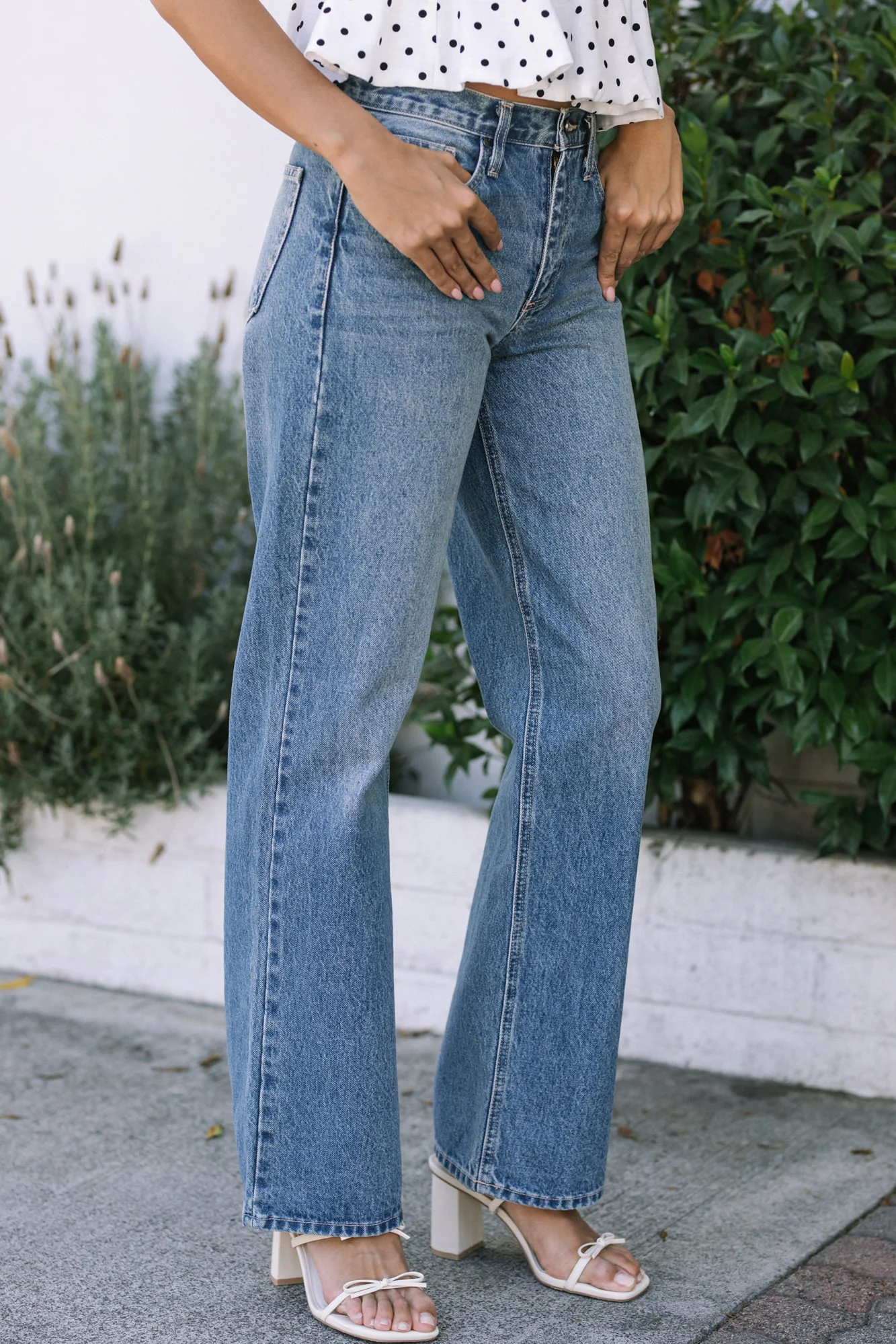 Relaxed Straight Jeans