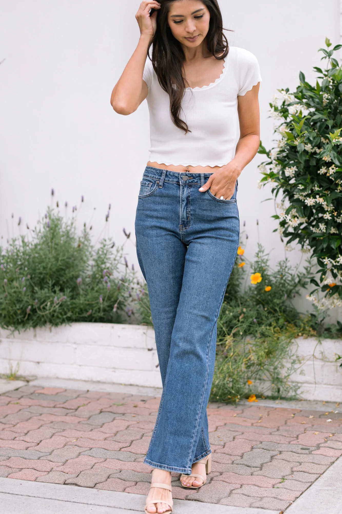 Robbie Straight Leg Jeans