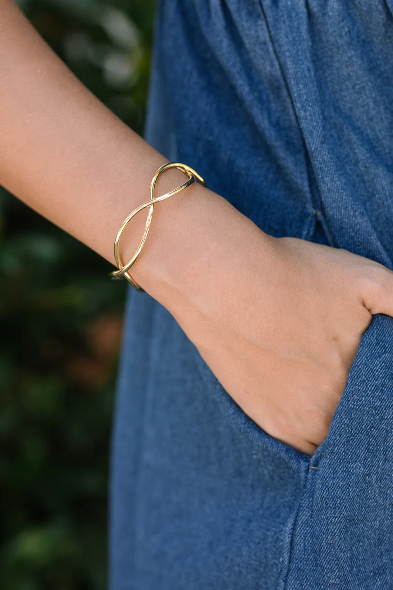 Twisted Cuff (Tarnish Resistant)