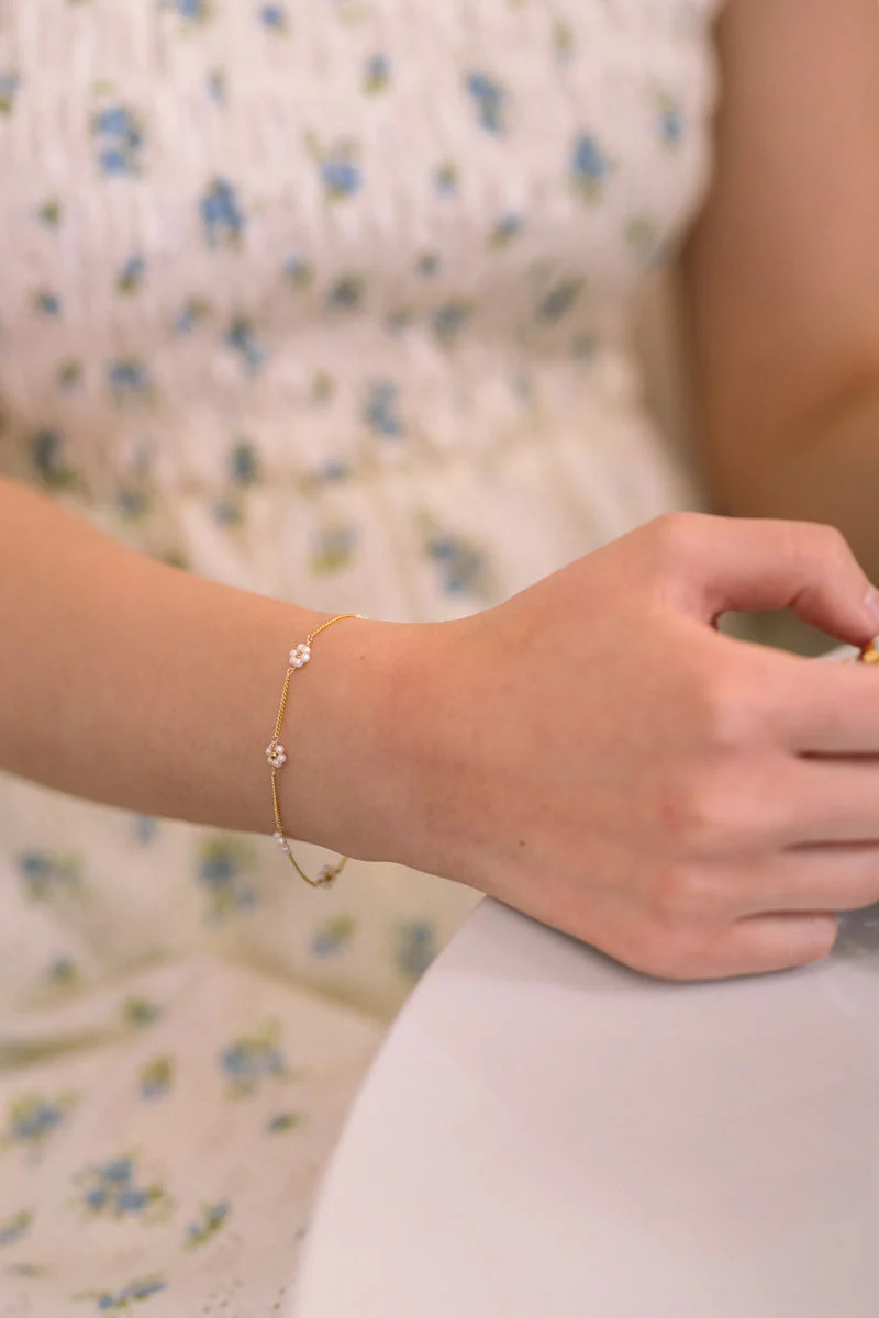 Flower Pearl Bracelet