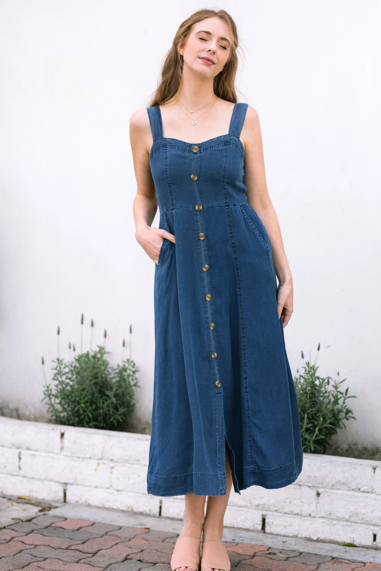 Belen Sweetheart Buttoned Dress