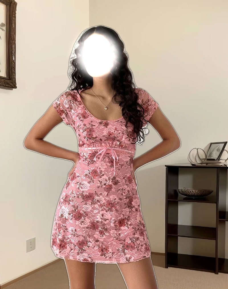 Prinsa Dress in Pink Lace Floral Bloom