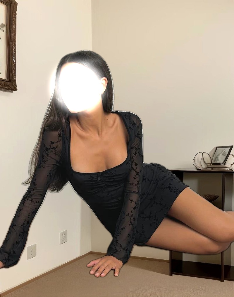 Luth Mini Dress in Vine Flower Black