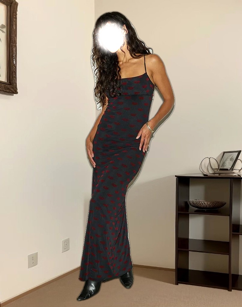 Darsih Maxi Dress in Lips Flock Black