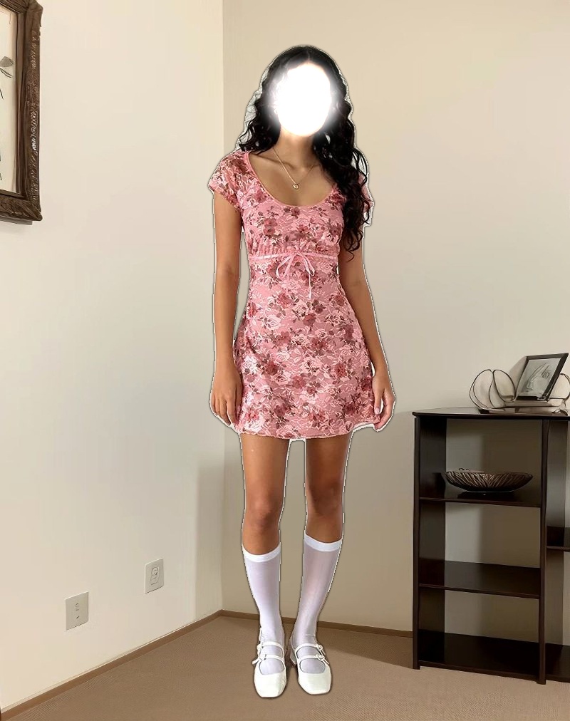 Prinsa Dress in Pink Lace Floral Bloom