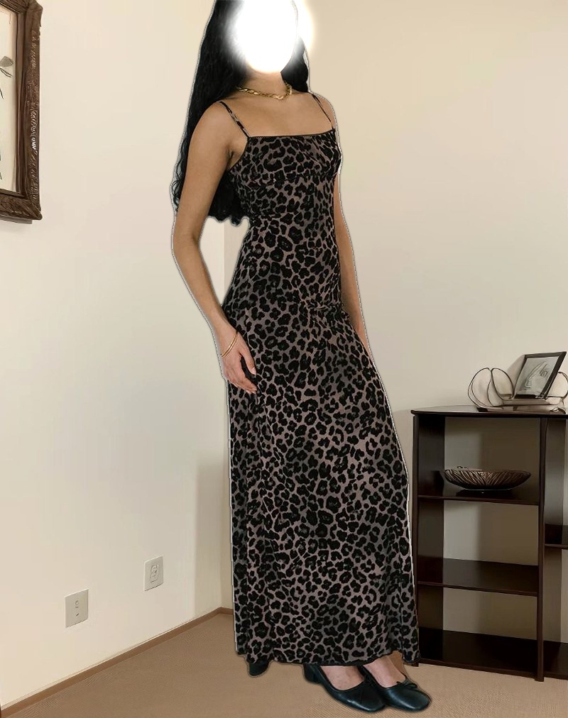 Darsih Maxi Dress in Flocked Rar Leopard