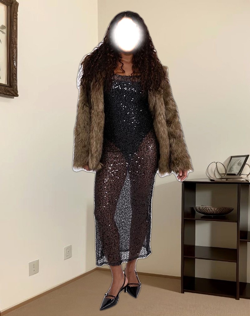 Darsih Maxi Dress in Sequin Mesh Black