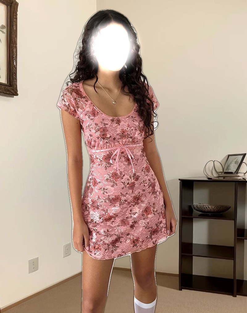 Prinsa Dress in Pink Lace Floral Bloom