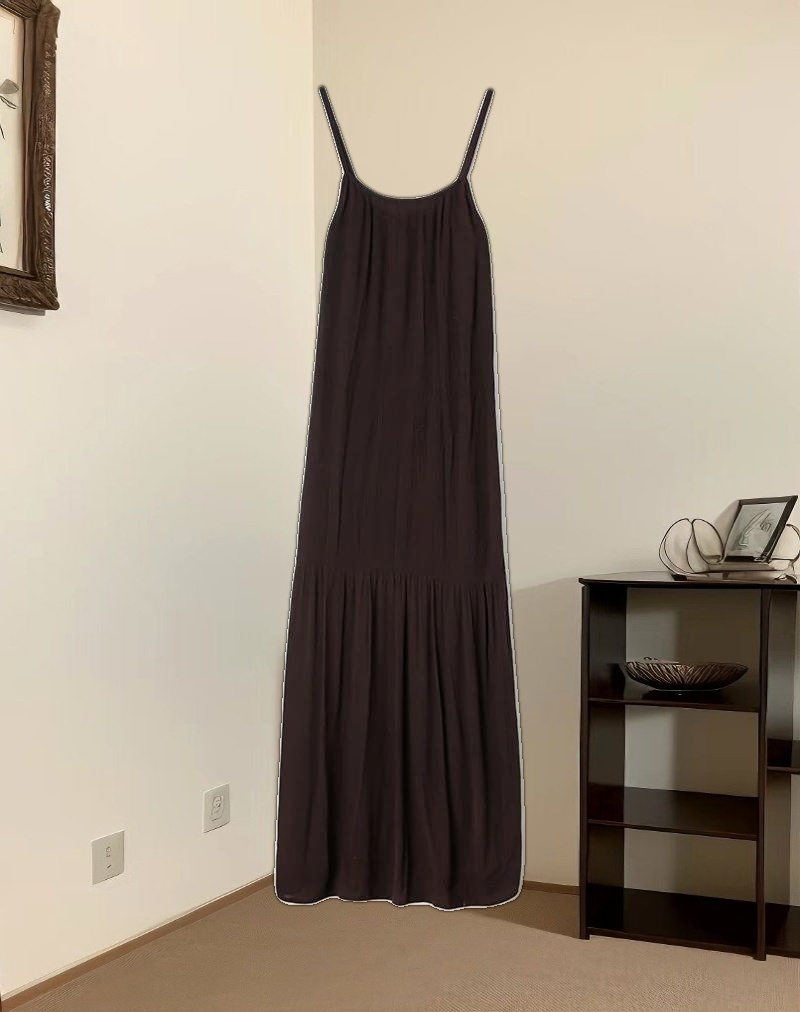 Jenesis Maxi Dress in Crinkle Bitter Chocolate
