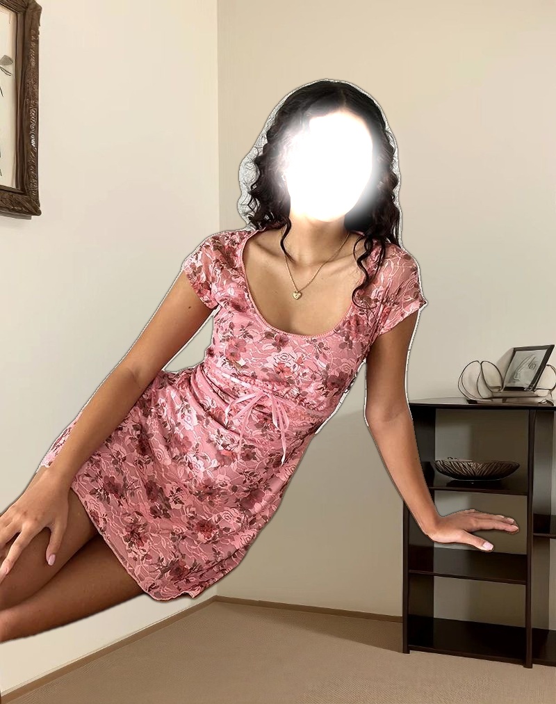 Prinsa Dress in Pink Lace Floral Bloom