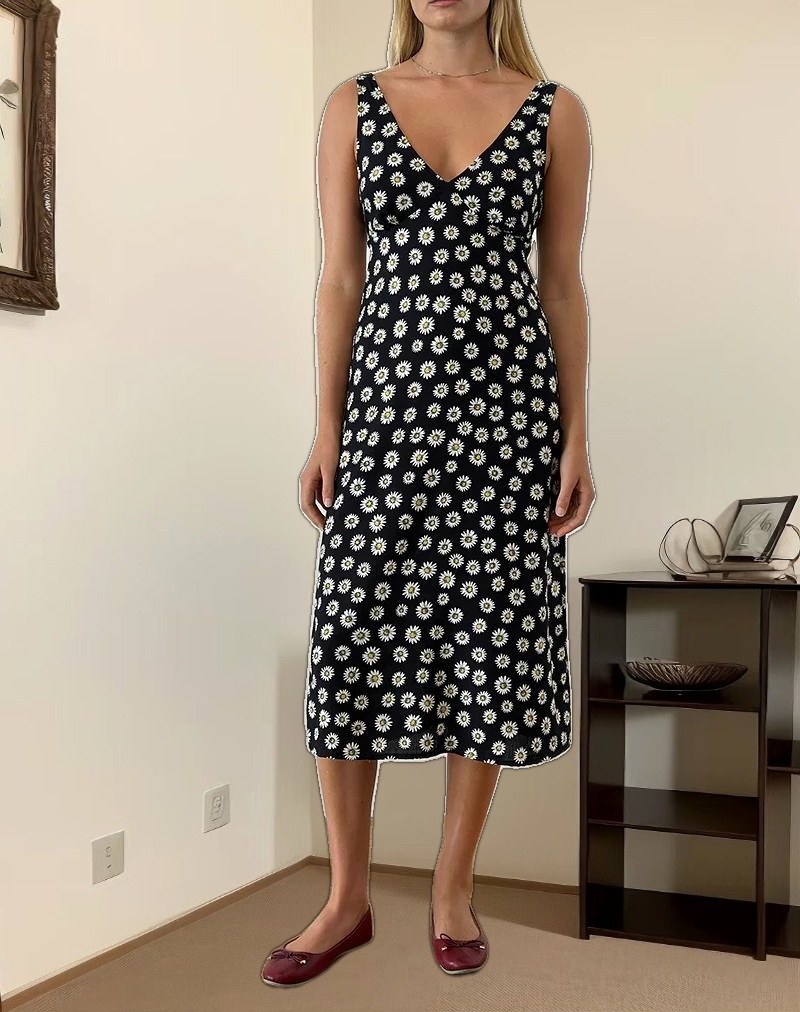 Lisheva Midi Dress in Grunge Daisy Black