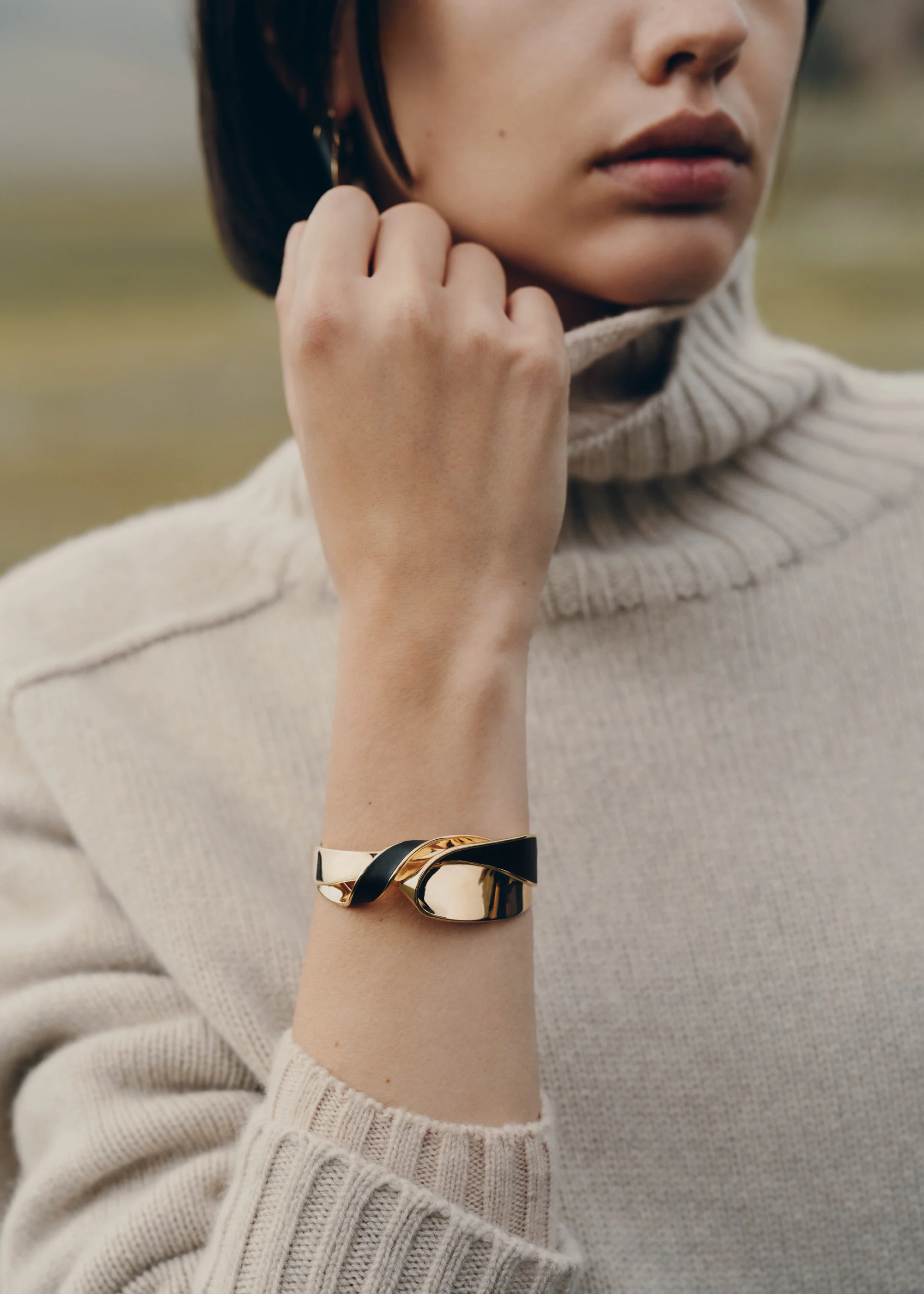 Éole Cuff - Black Leather