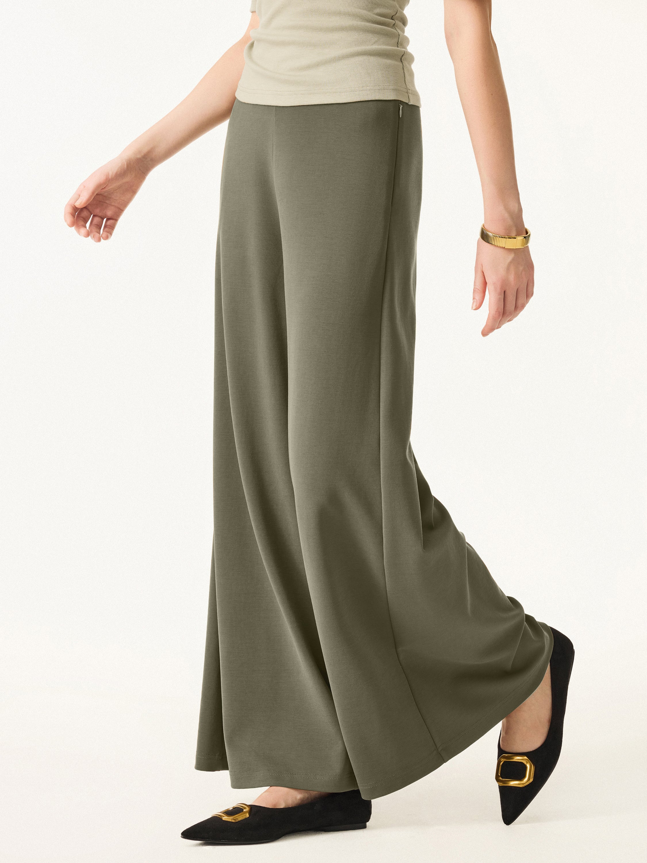 Wrinkle-Resistant Mid Rise Wide Leg Pull-on Pants with Pockets