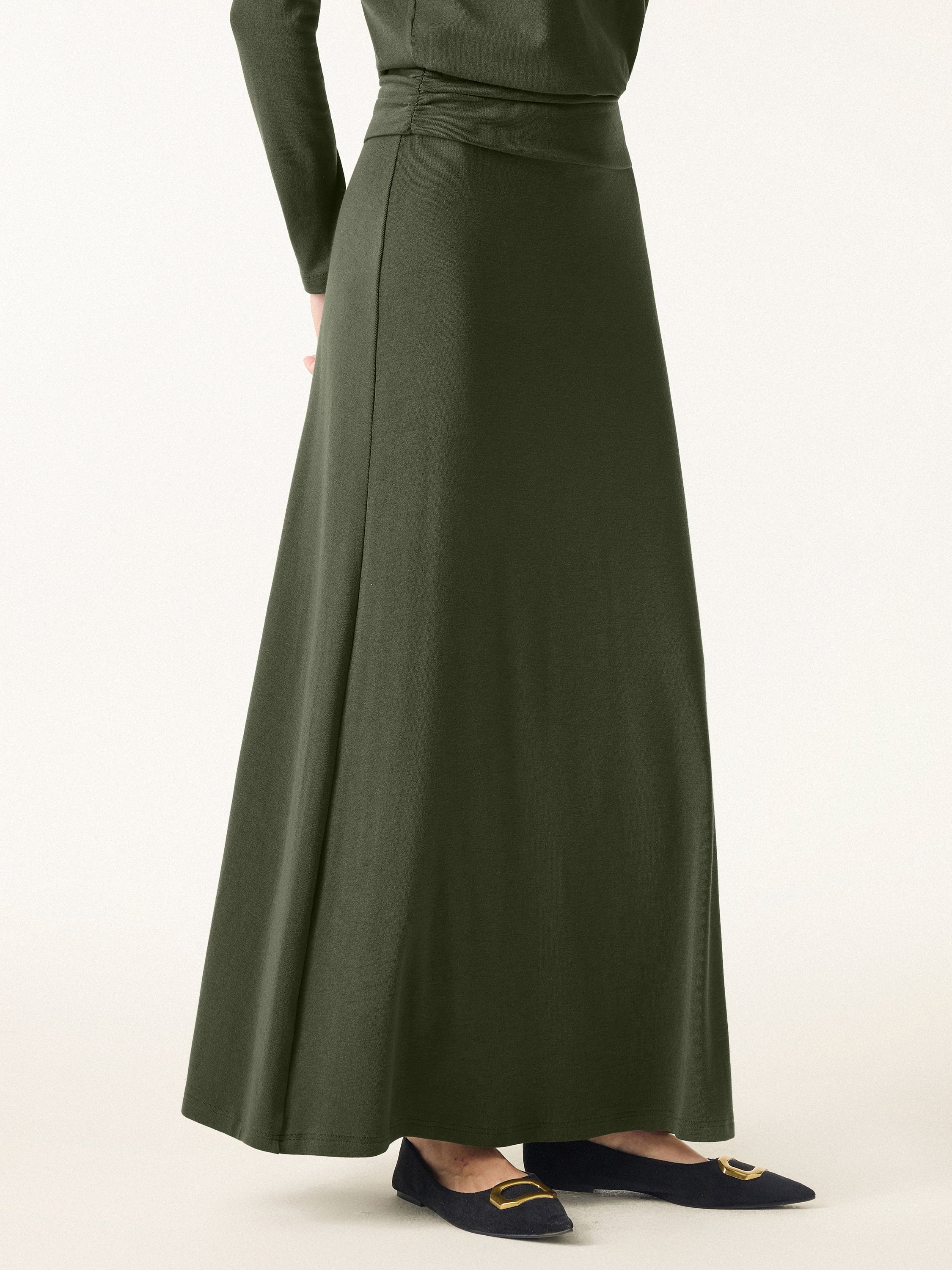 Light Warm Pull-on Circle Flared Maxi Skirt