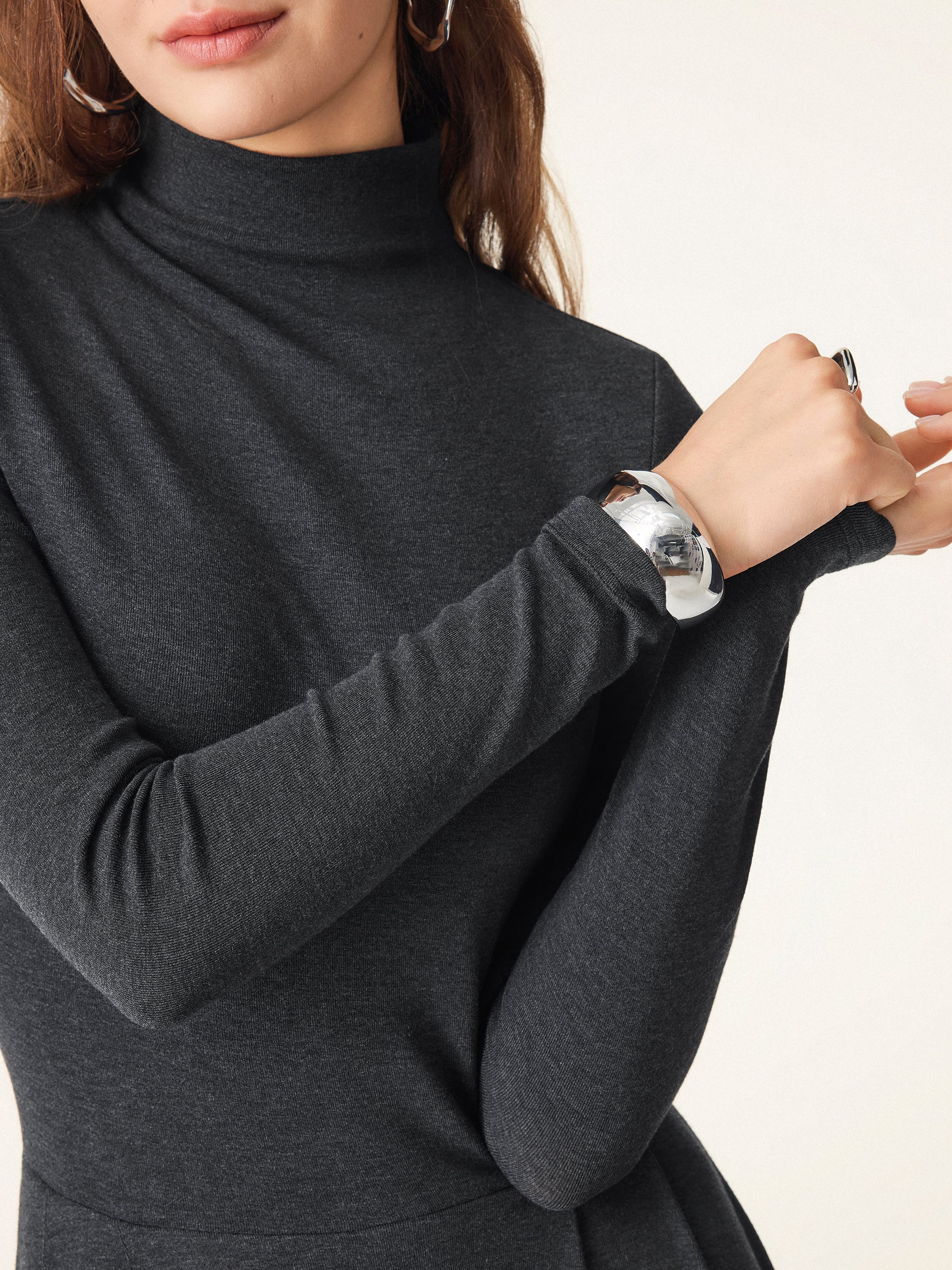 Light Warm Mockneck Pleated Midi Brami Dress with Pockets