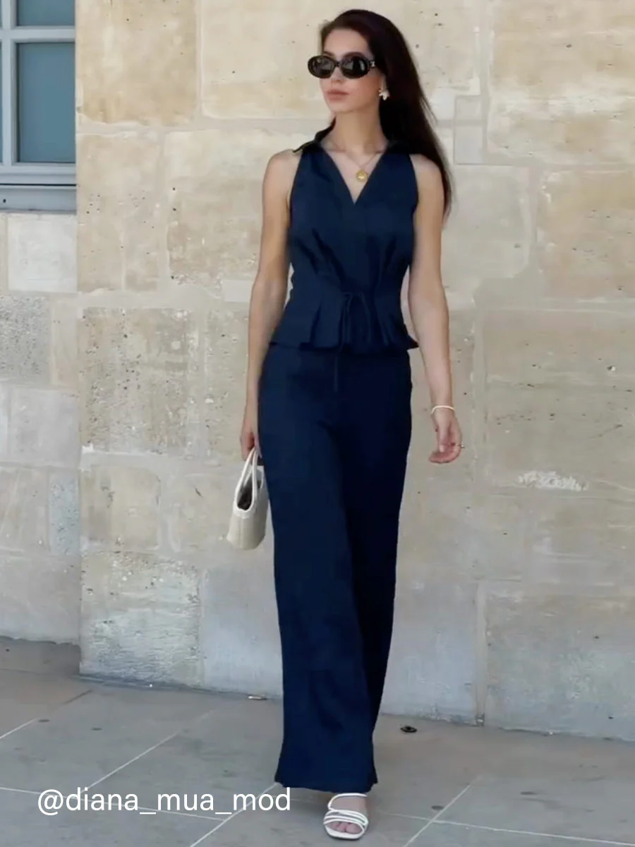 2-Piece Set: Collared V-Neck Sleeveless Top and Mid-Rise Flared Pants with Pockets