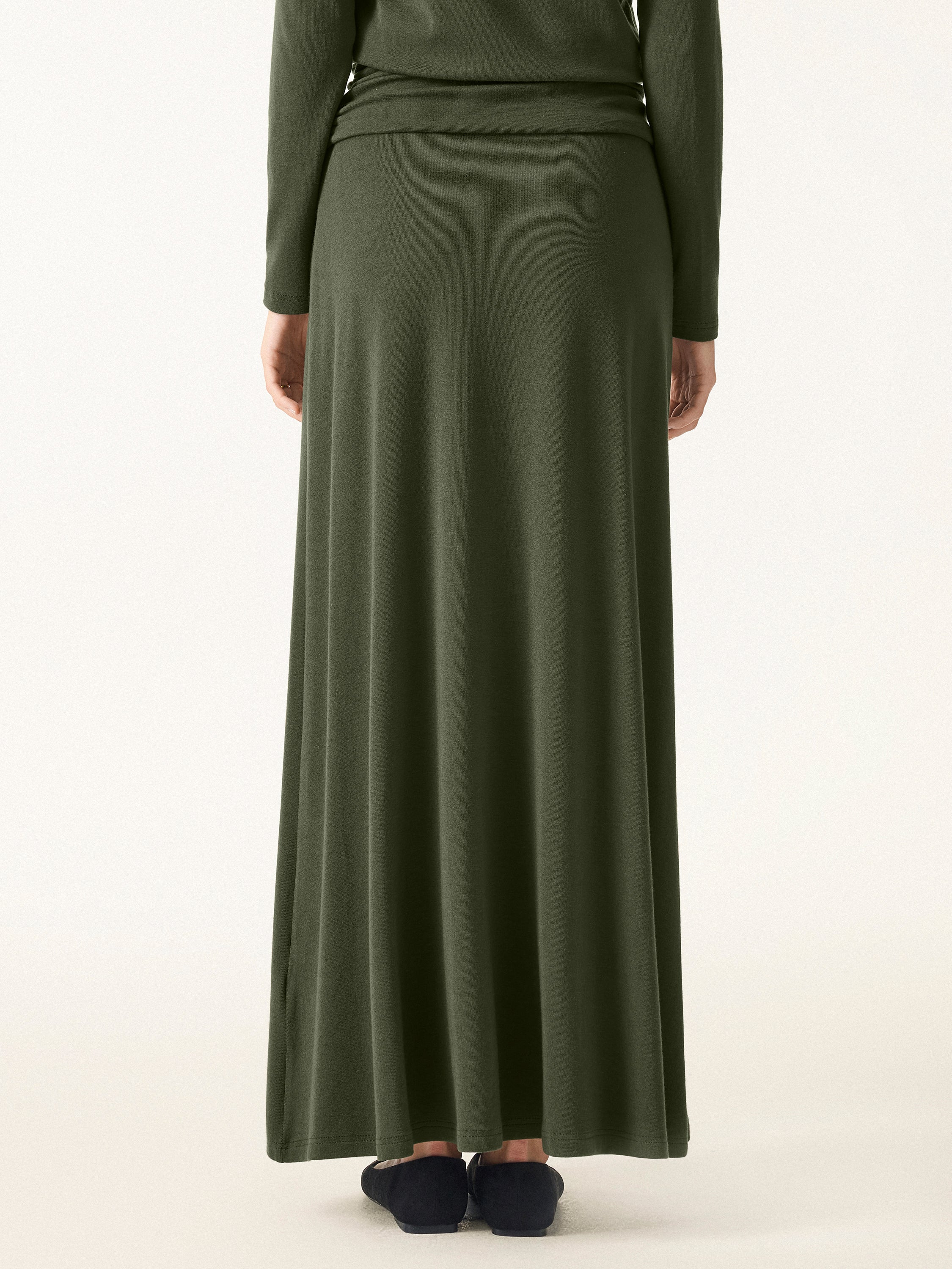 Light Warm Pull-on Circle Flared Maxi Skirt