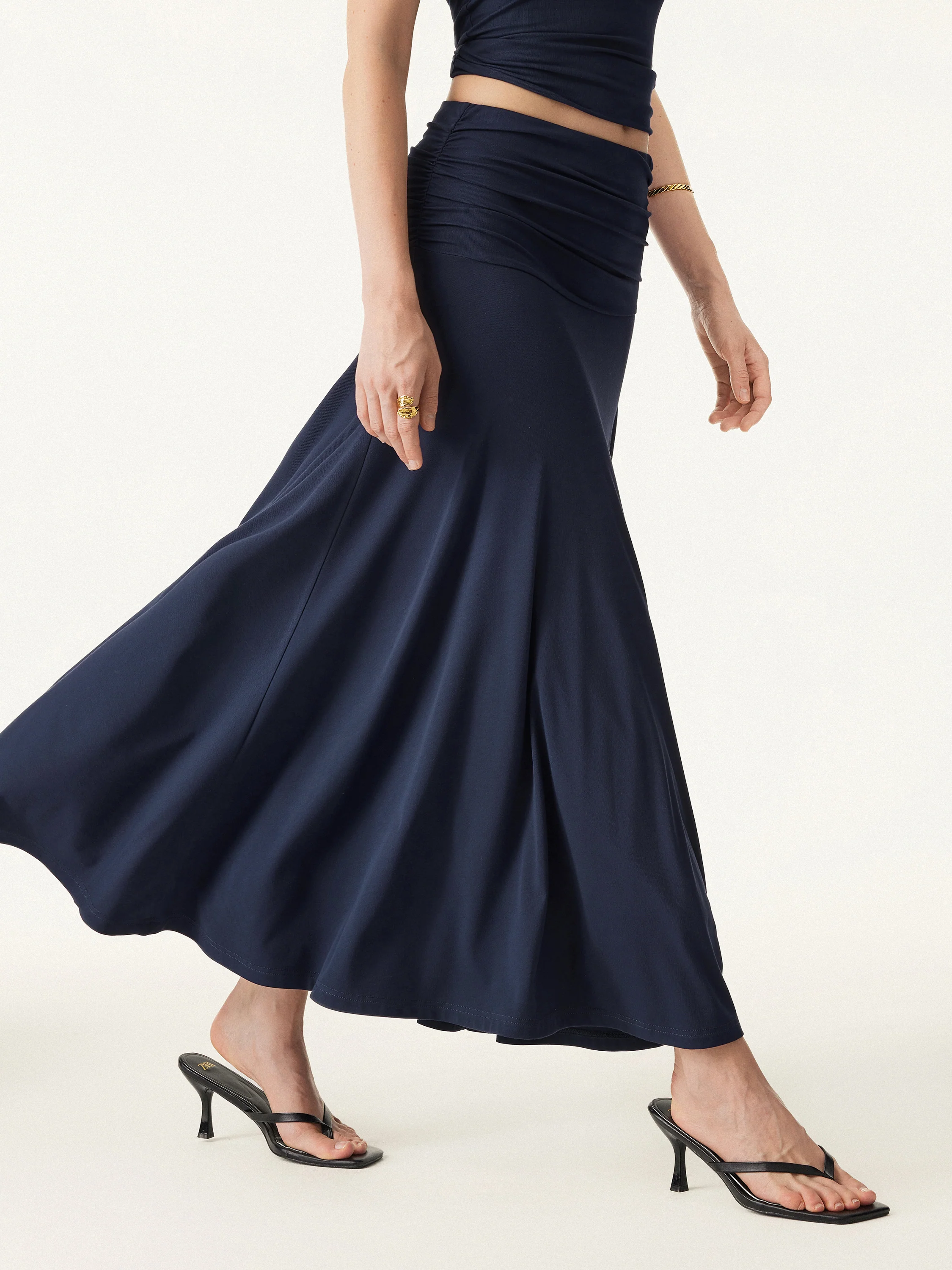 Super Soft Mid Rise A-line Ruched Maxi Skirt