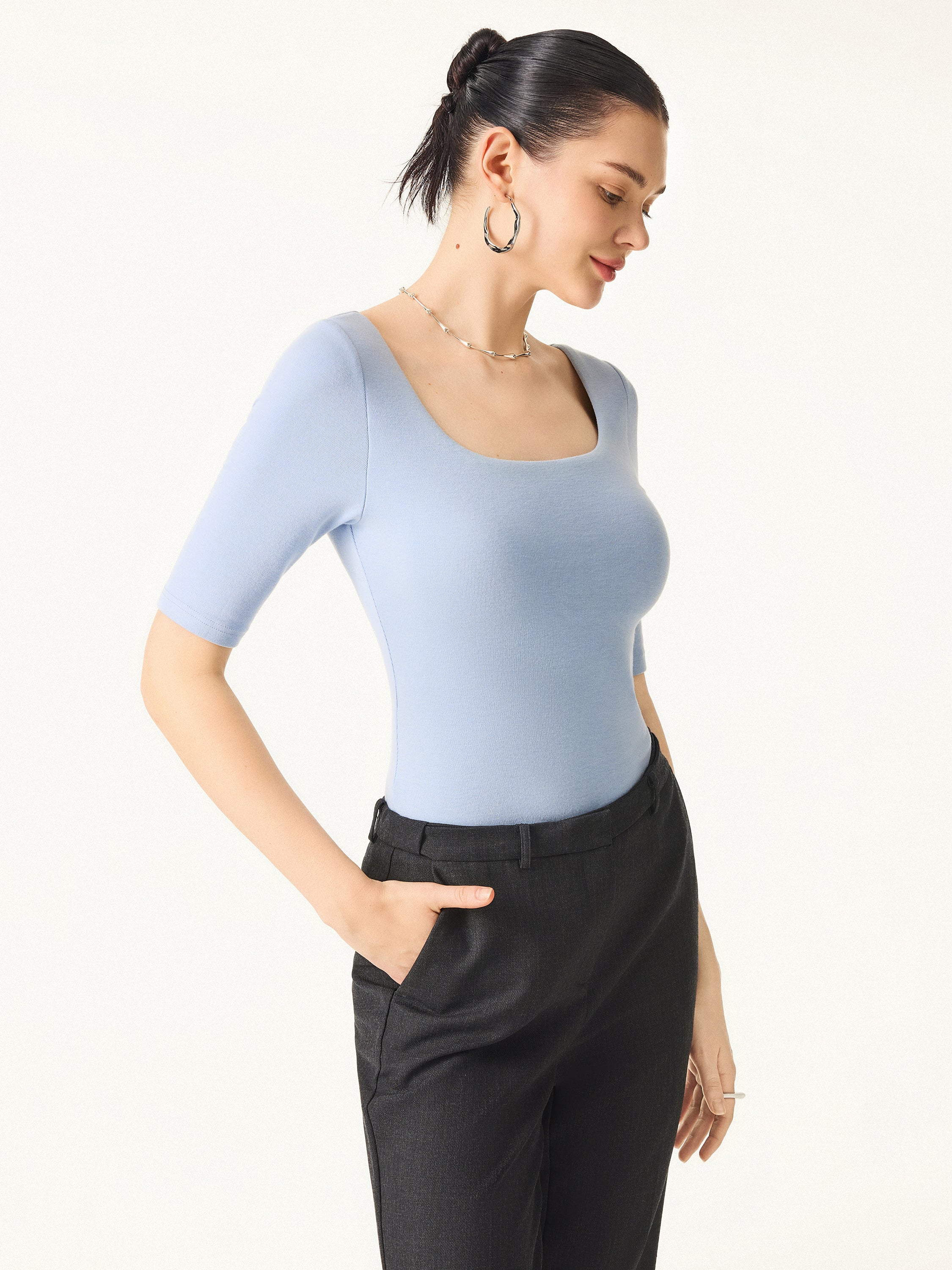 Essential Square Neck Elbow Length Sleeve Brami