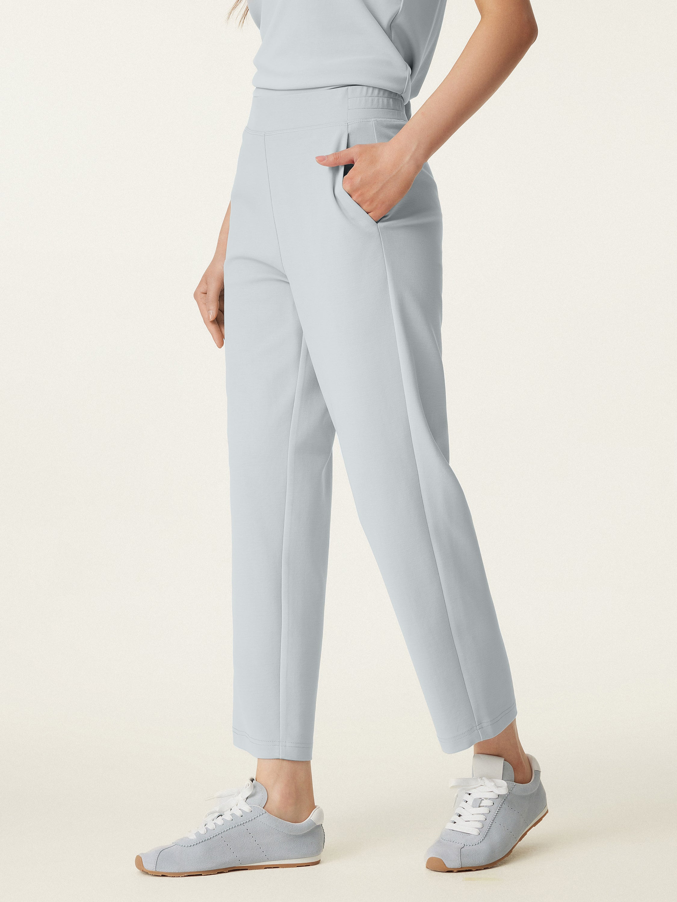 Mid Rise Pull-on Tapered Pants with Pockets