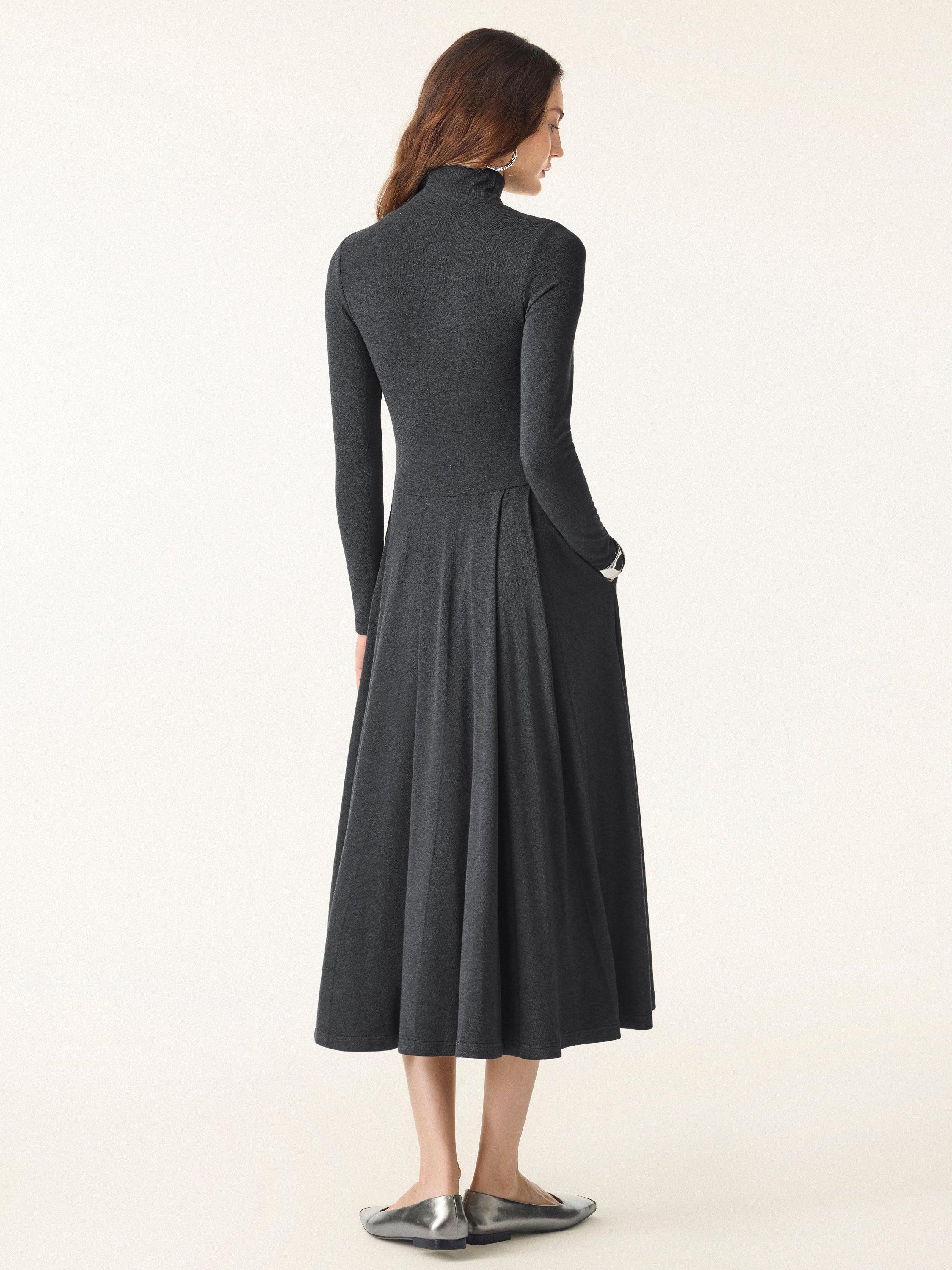 Light Warm Mockneck Pleated Midi Brami Dress with Pockets