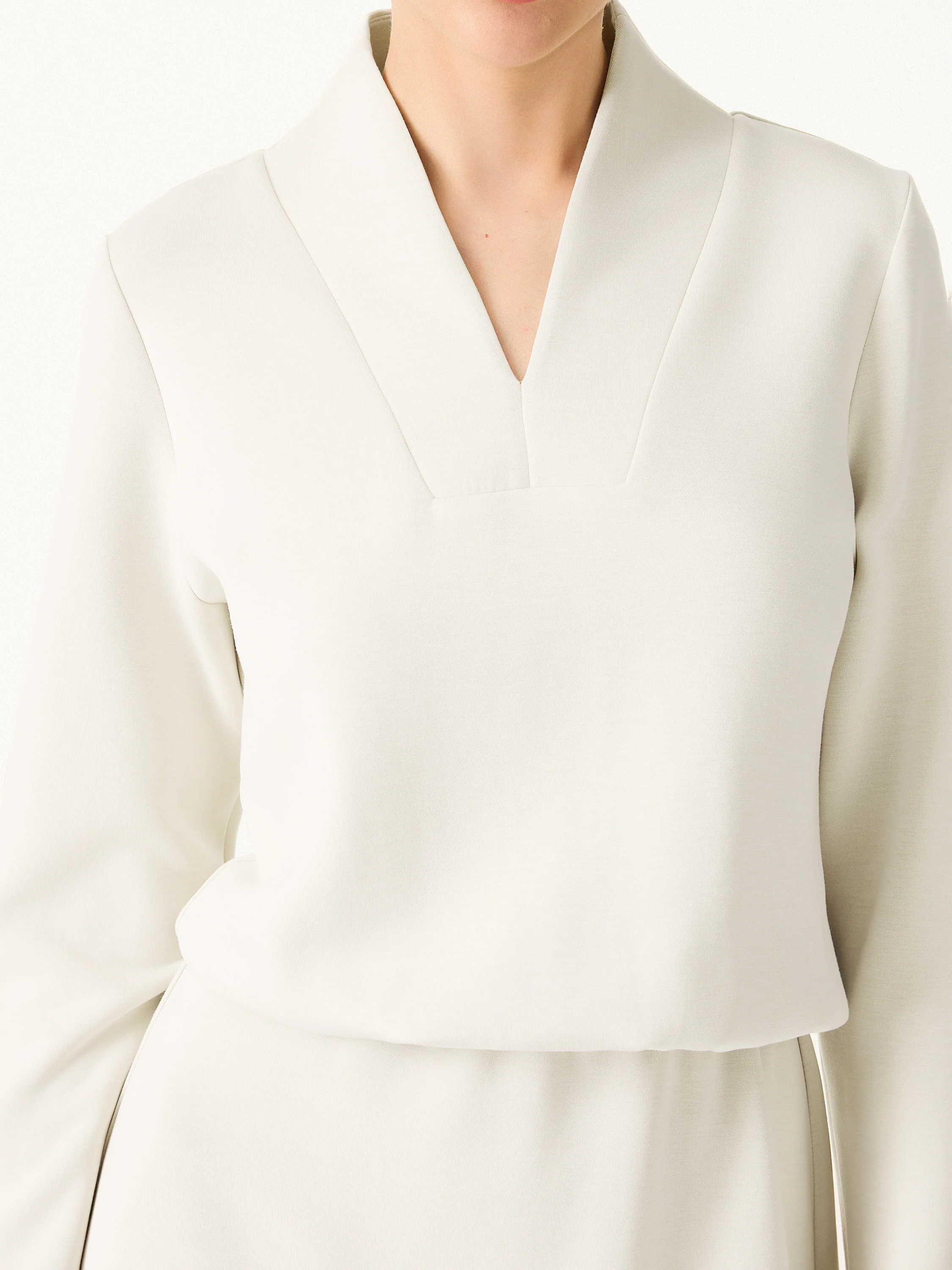 Elevated V-neck Long-sleeve Cinched Midi Dress