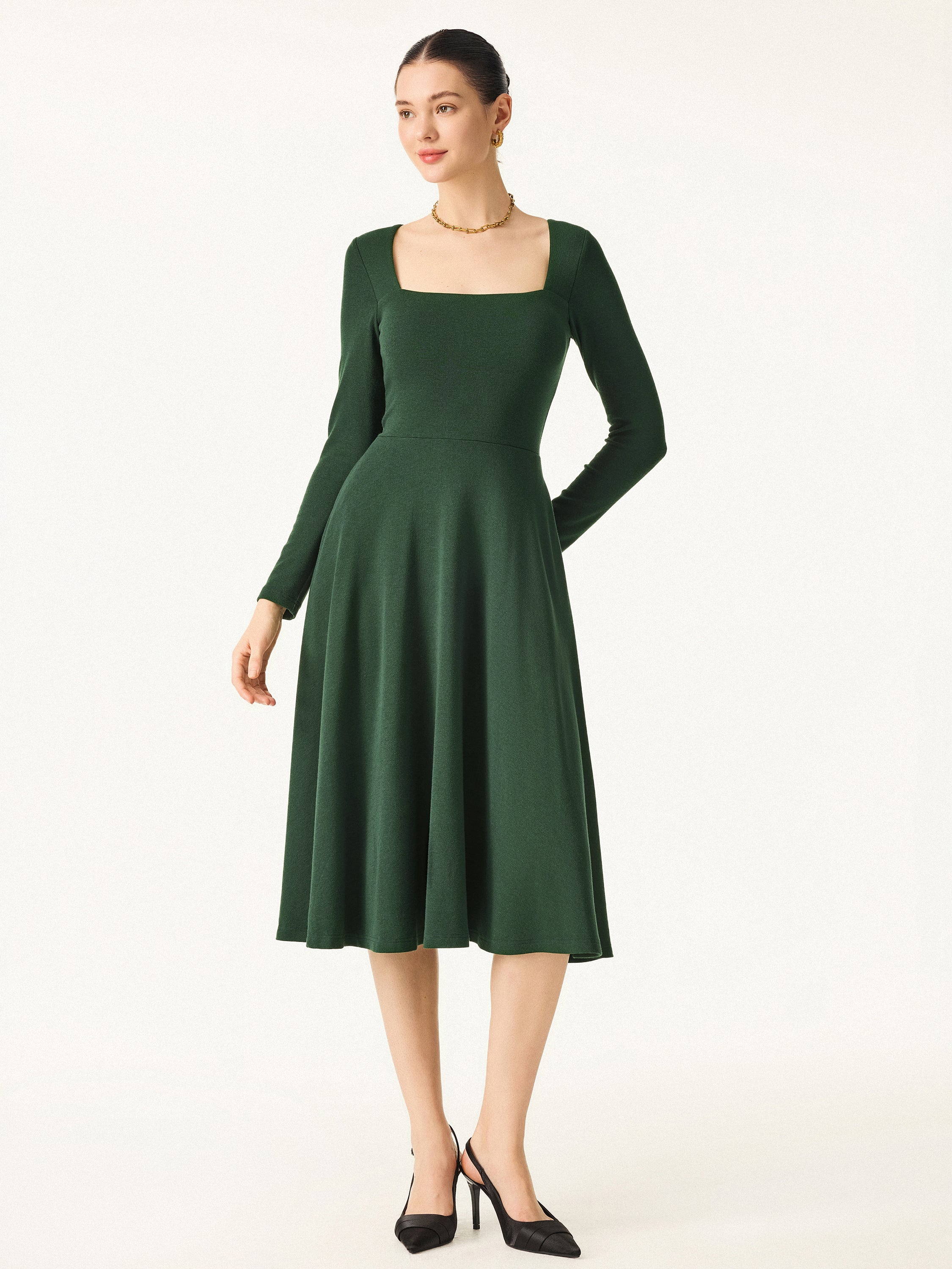 Essential Square Neck Long Sleeve Fit-and-Flare Brami Midi Dress with Pockets