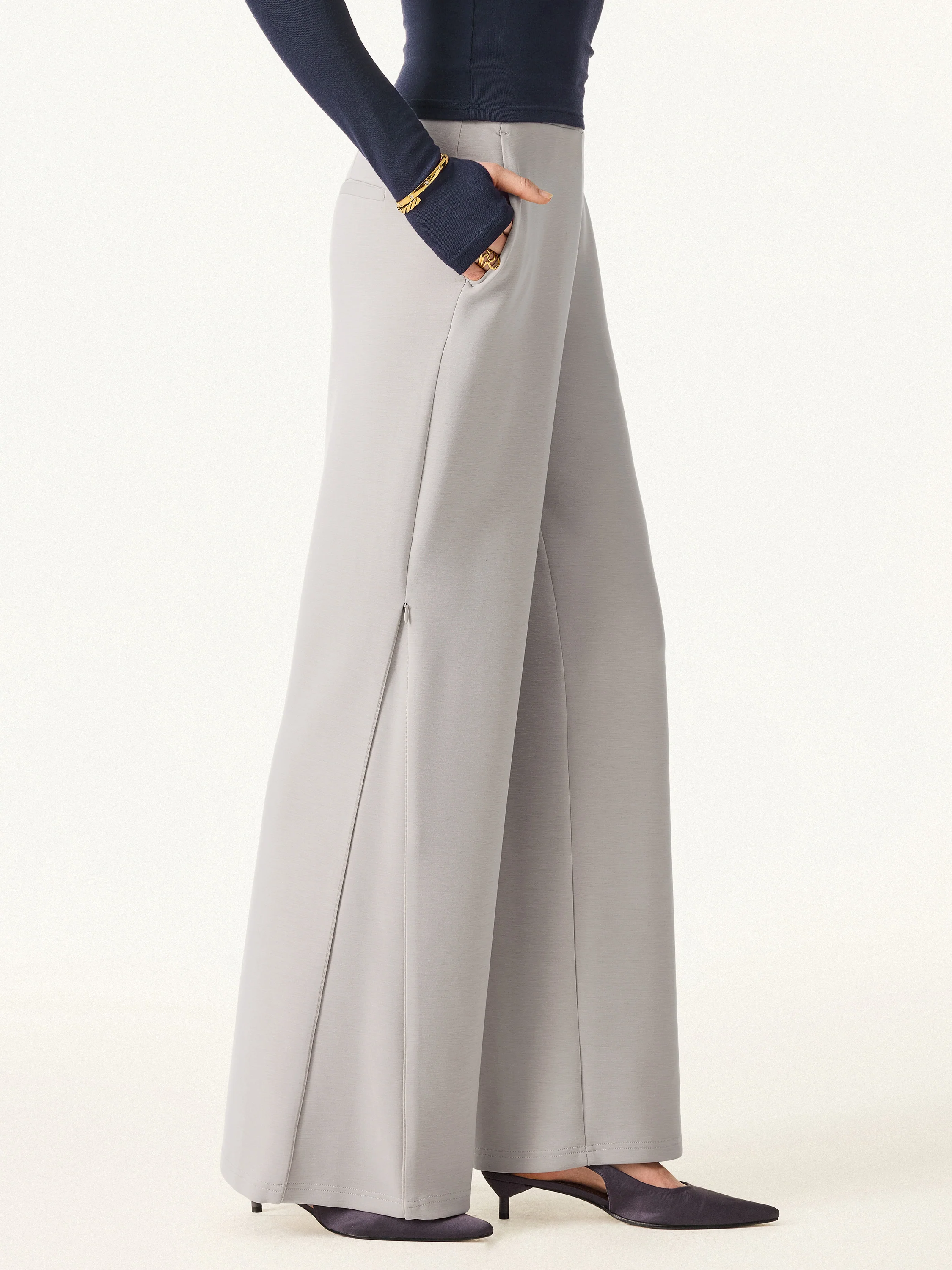 Sandwashed Spacer Mid Rise Versatile Legs Pull-on Pants with Pockets