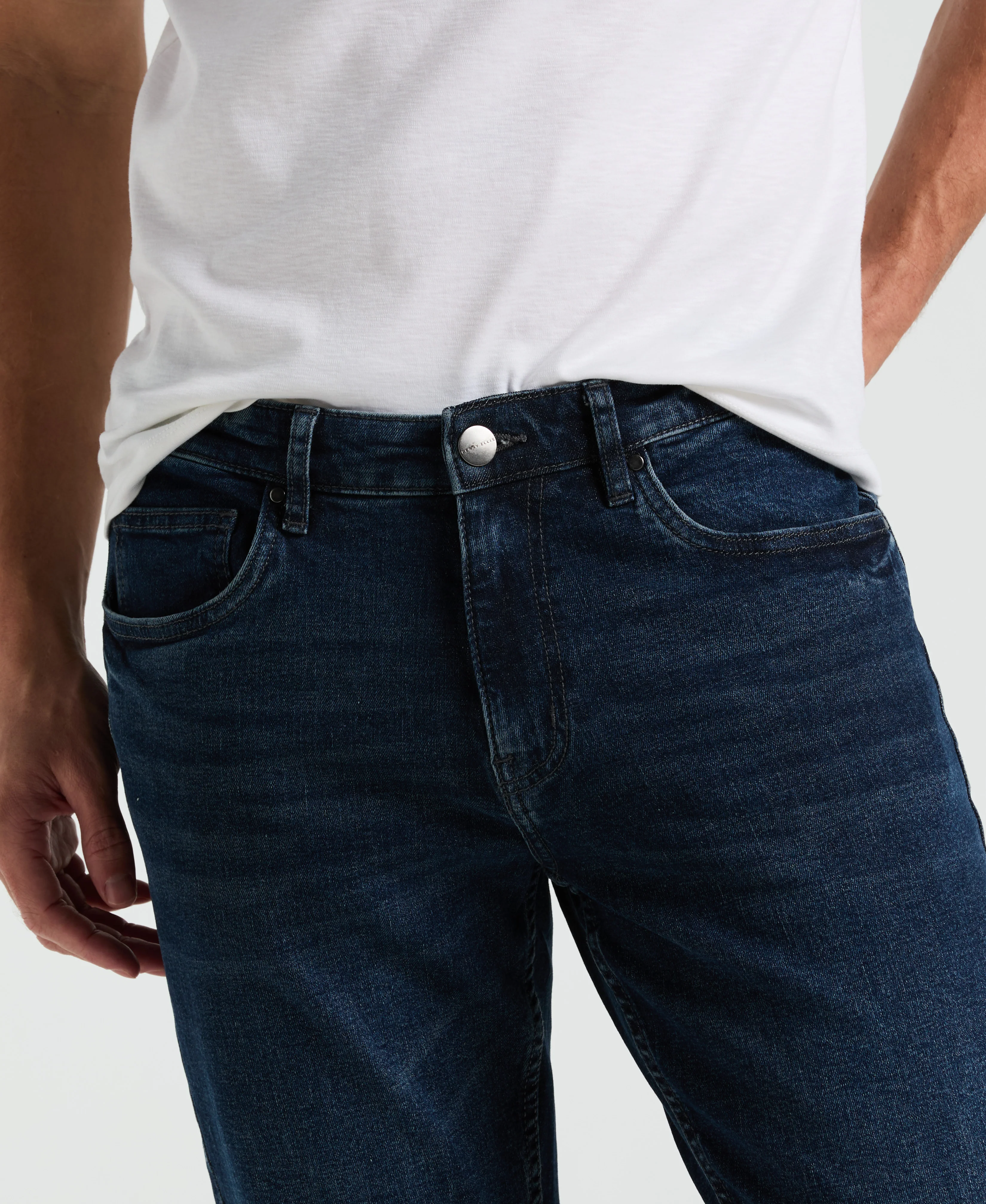 Slim Fit Dark Wash Indigo 5-Pocket Denim Jeans