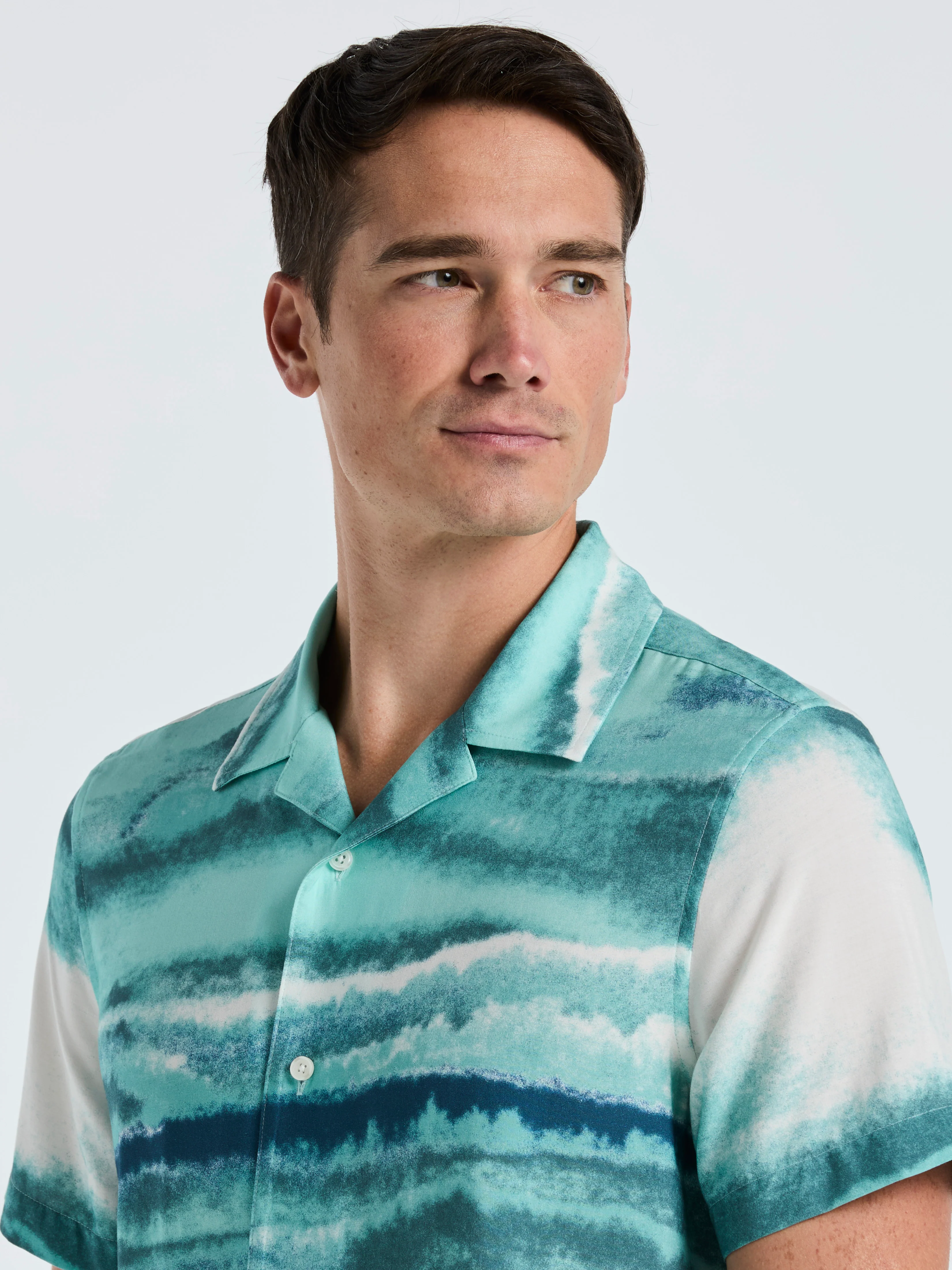 EcoVero™ Wave Print Shirt