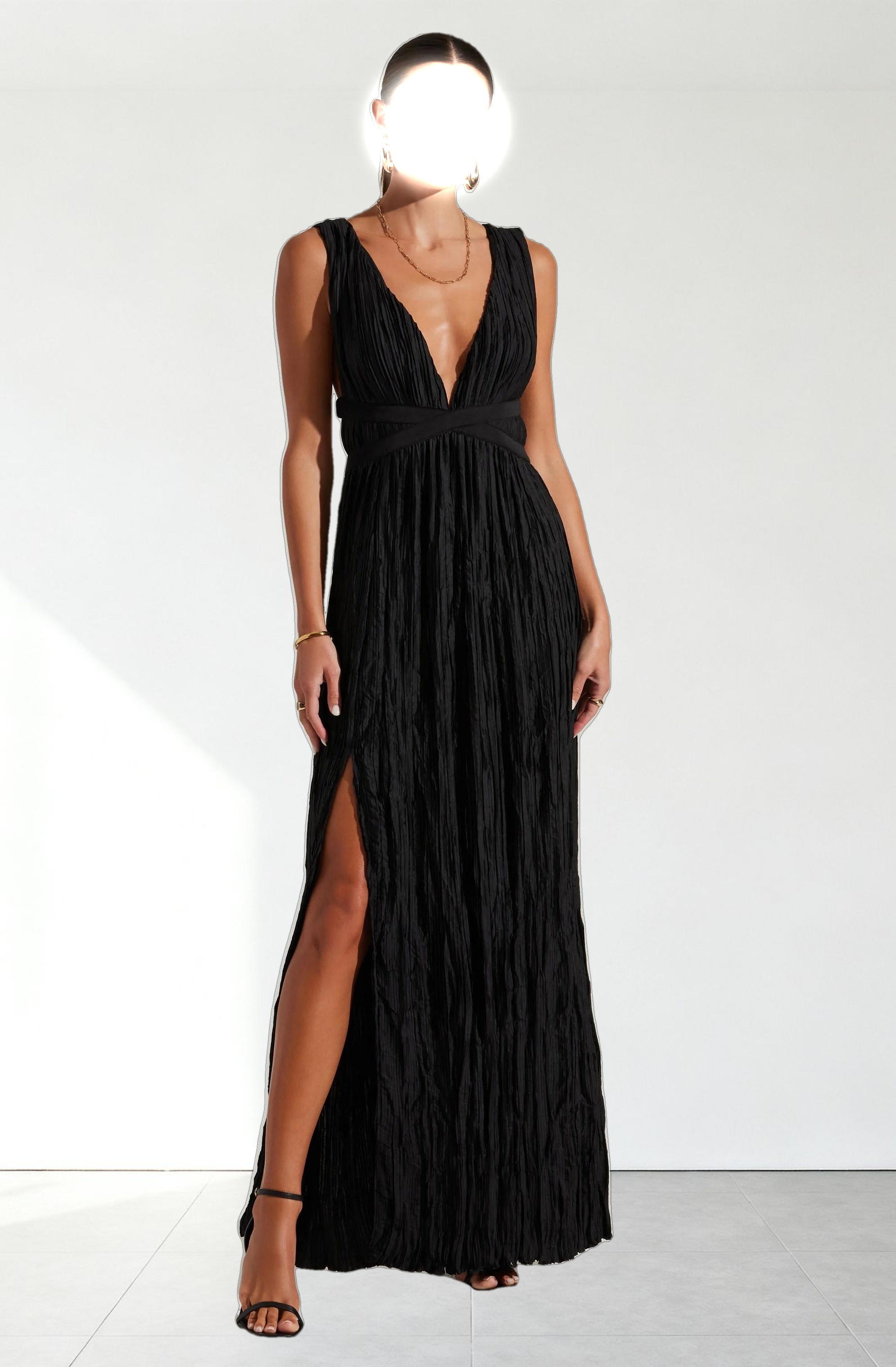 Tesni Pleated Maxi Dress