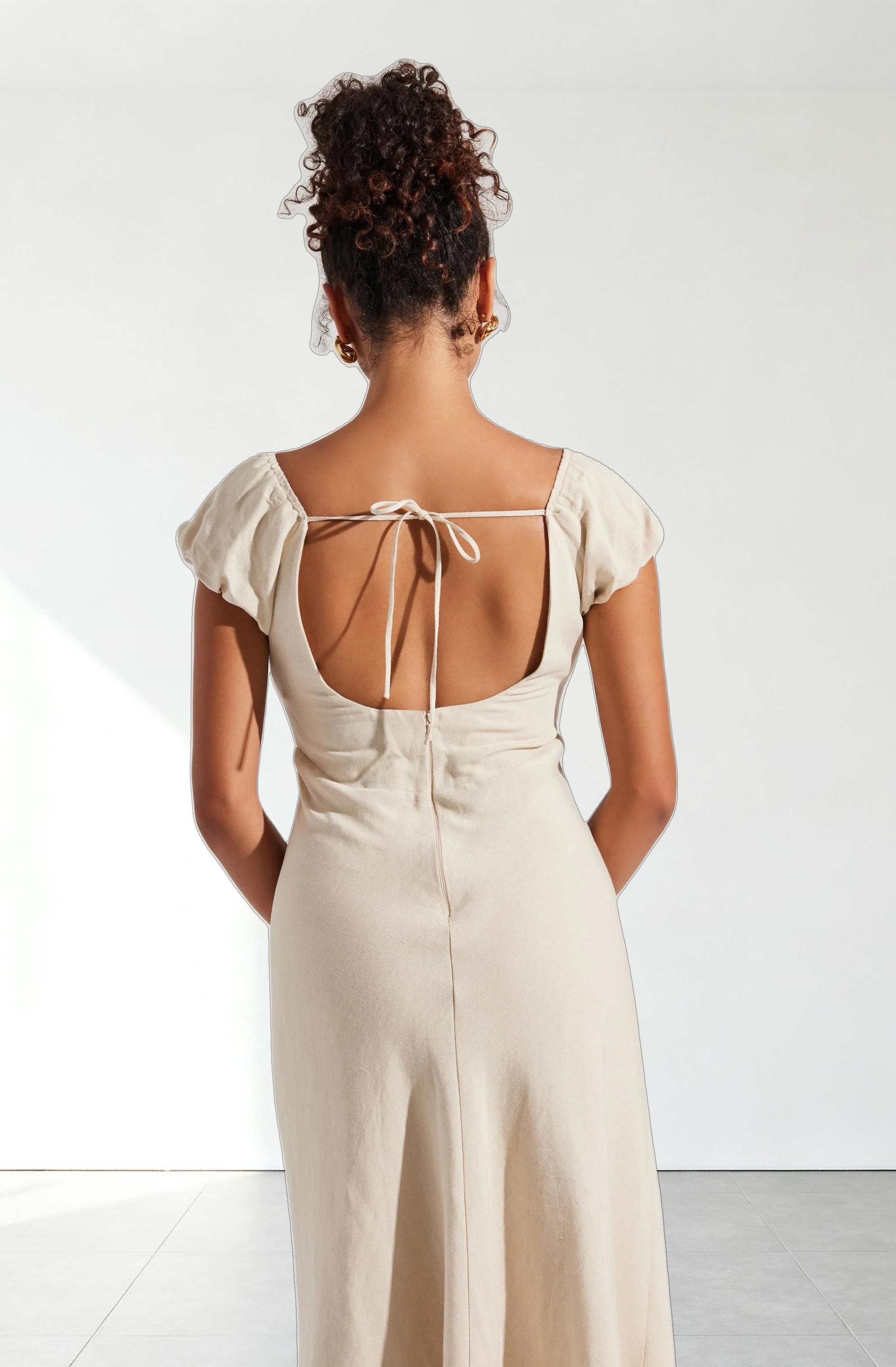 Leocadia Embroidered Puff Sleeve Dress