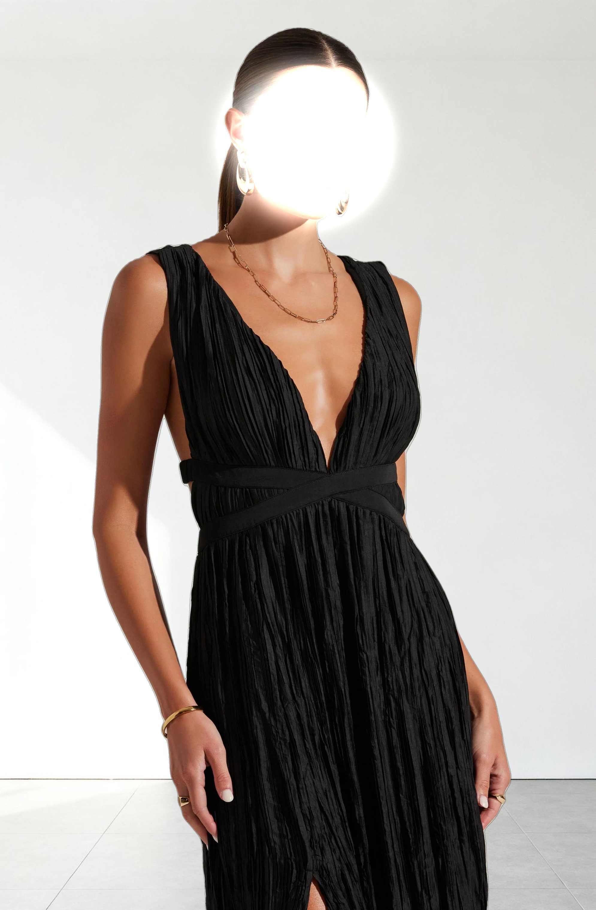 Tesni Pleated Maxi Dress