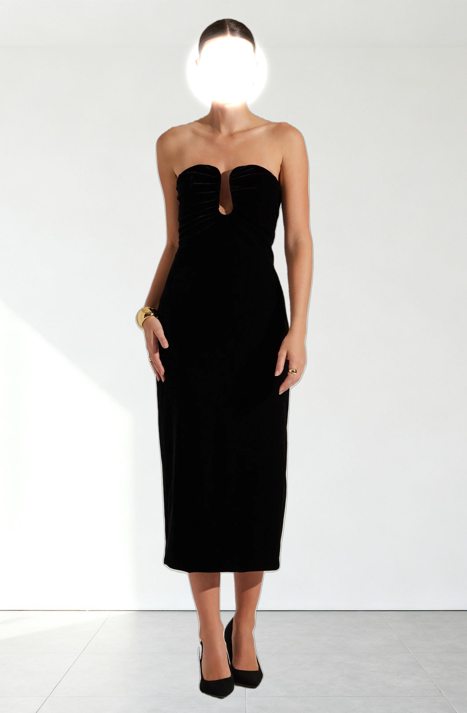 Arista Sweetheart Velvet Midi Dress