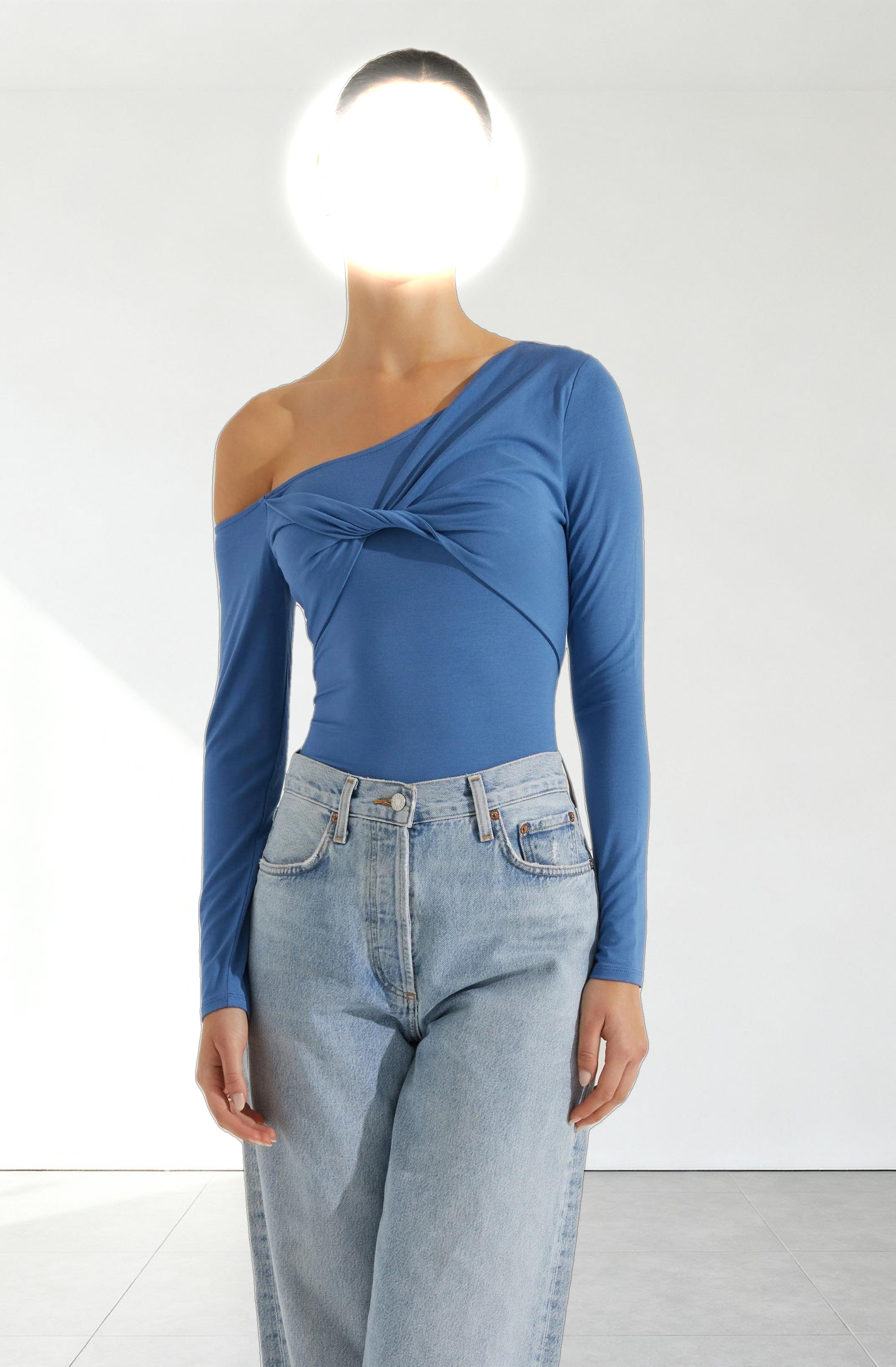 Kora Twist Front Top