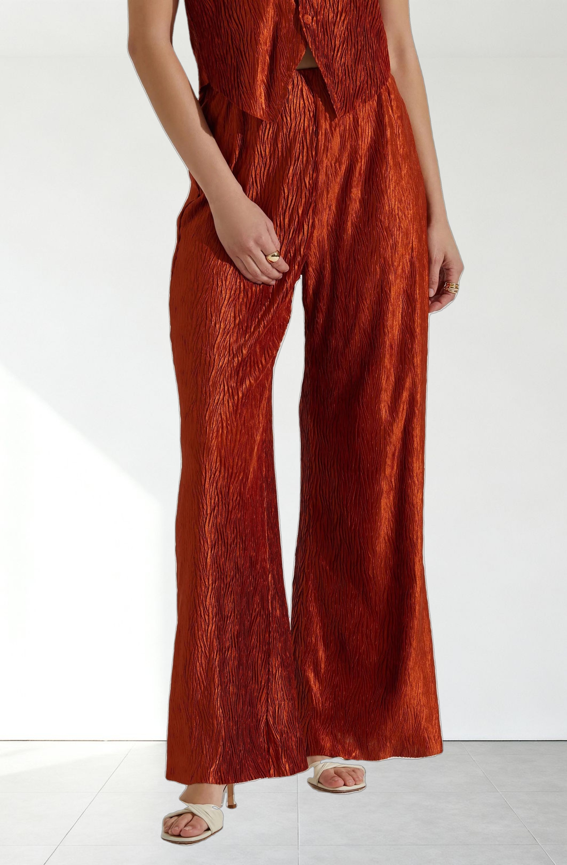 Wide Leg Plisse Pants