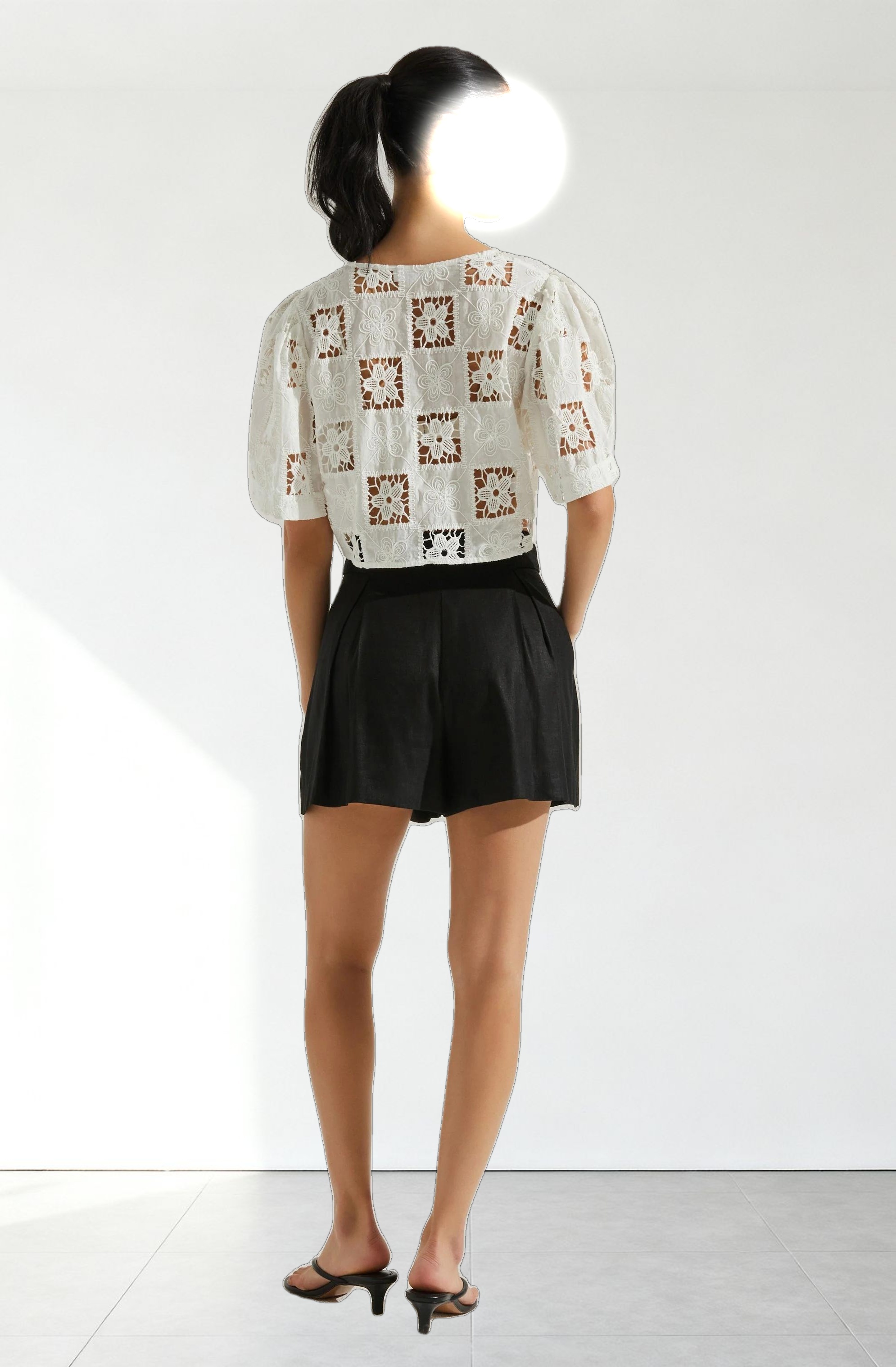 Ollie Pleated Linen Blend Shorts