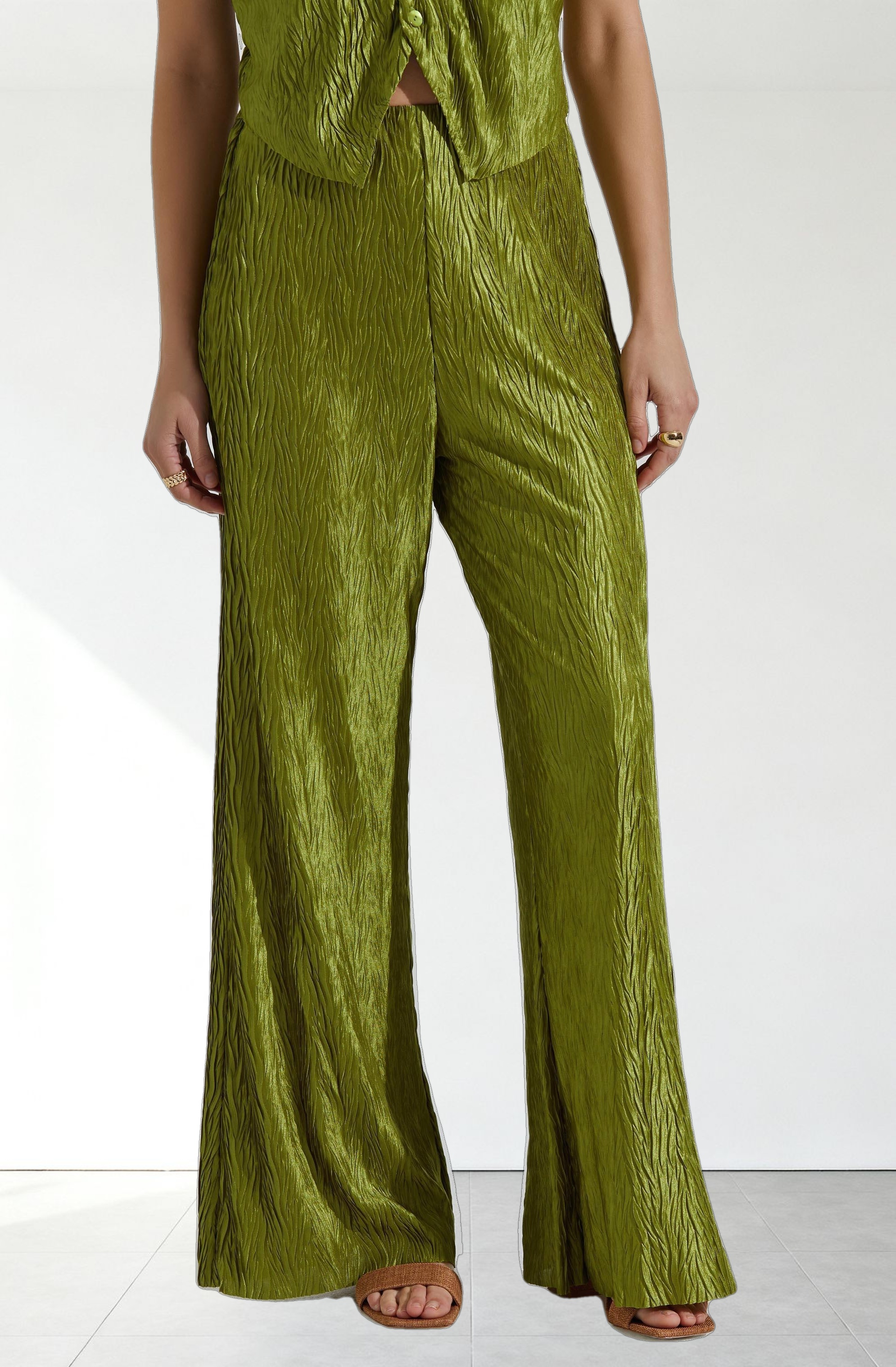 Wide Leg Plisse Pants