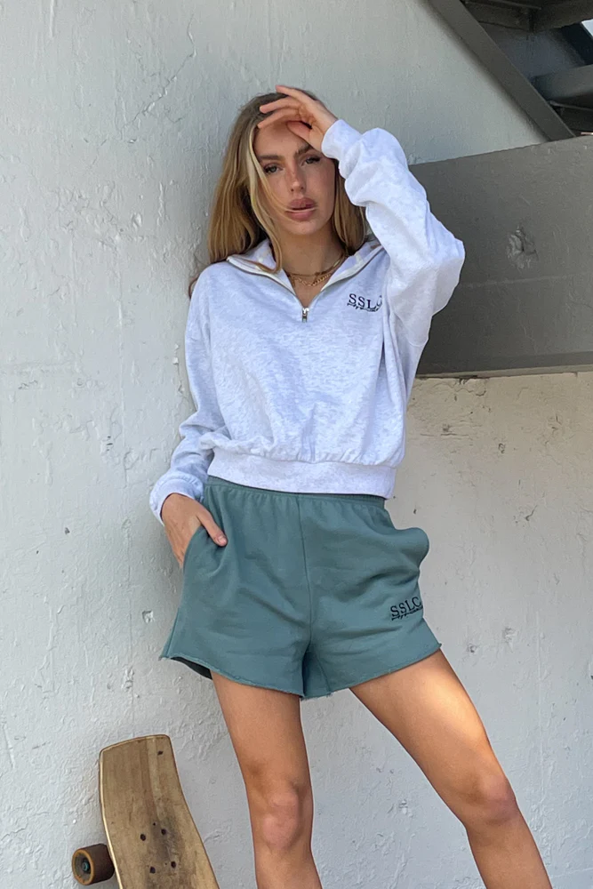Oceanside Half Zip Sweatshirt in Cloud Grey