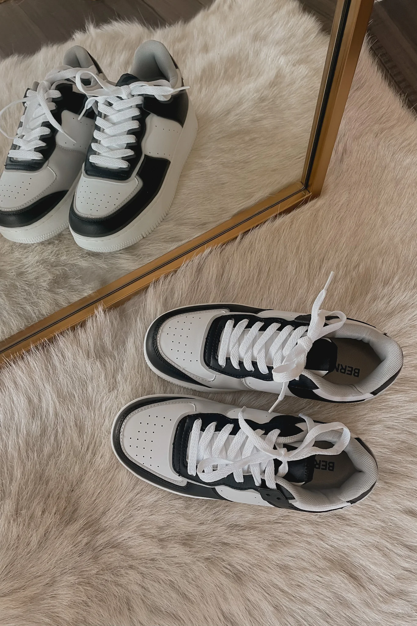 Paola Platform Low Top Sneakers