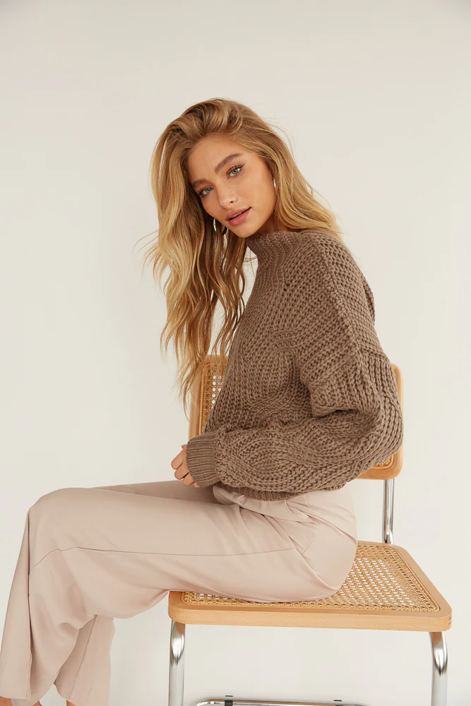 Greta Chunky Knit Sweater in Mocha
