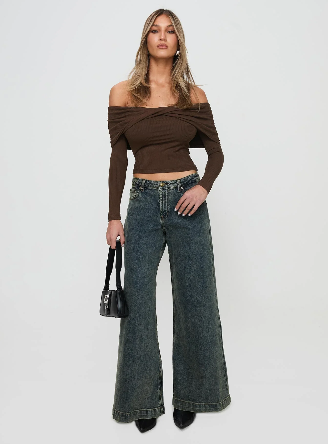 Ziggie Low Rise Ultra Baggy Jeans Antique Wash