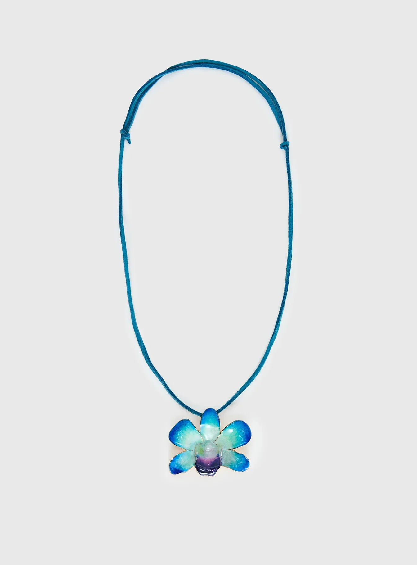 Wildrose Flower Pendant Necklace Blue