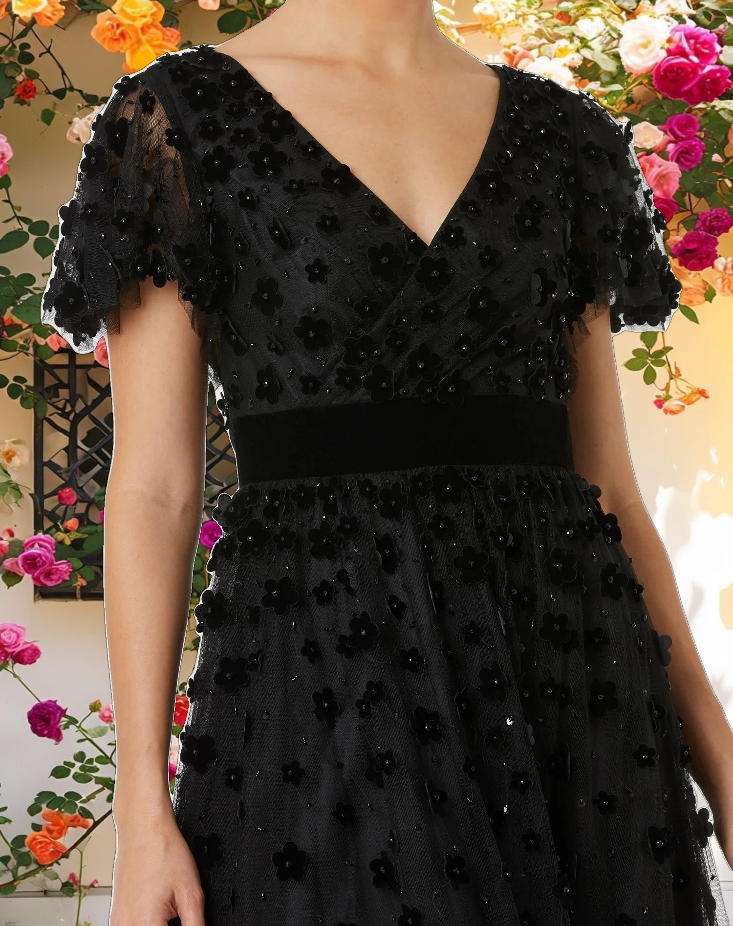 Black Embellished Butterfly Sleeve Velvet Hem Midi Dress